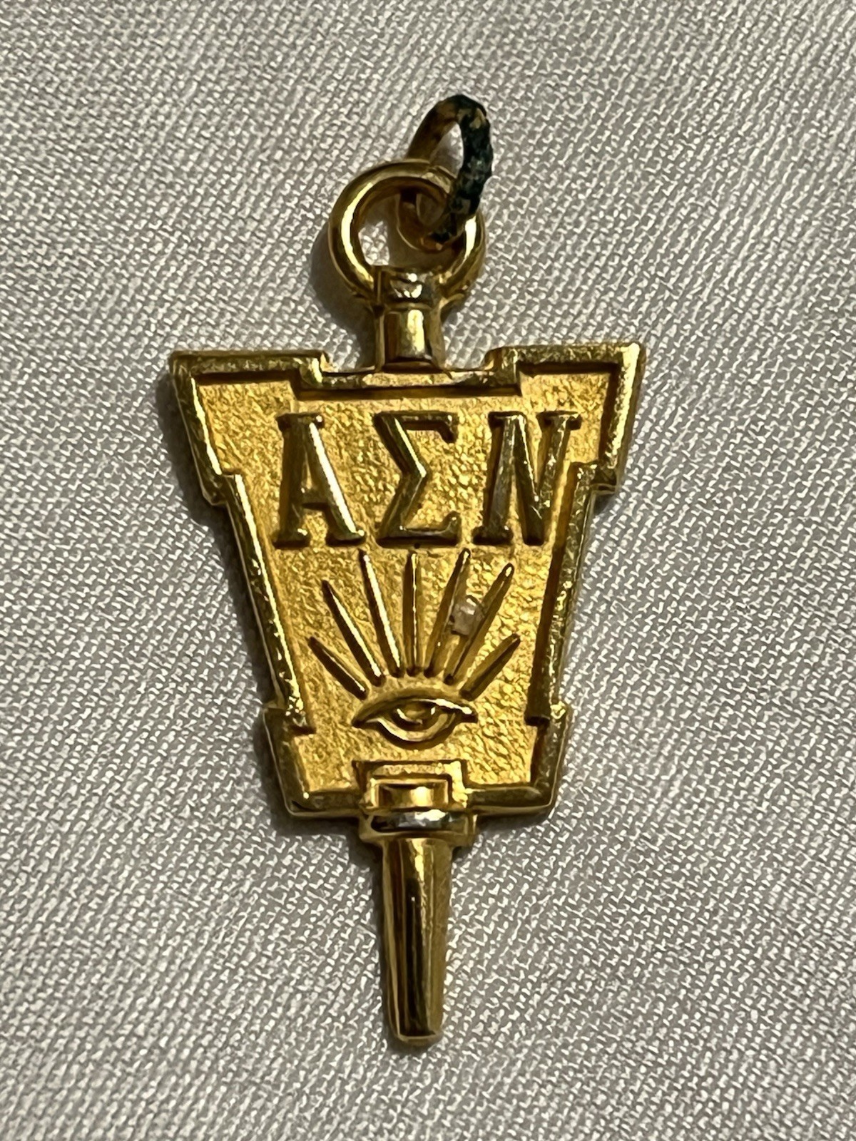 Vintage Alpha Sigma Nu Loyola Chicago 1991 Gold Tone Honor Society Pendant 10kGP