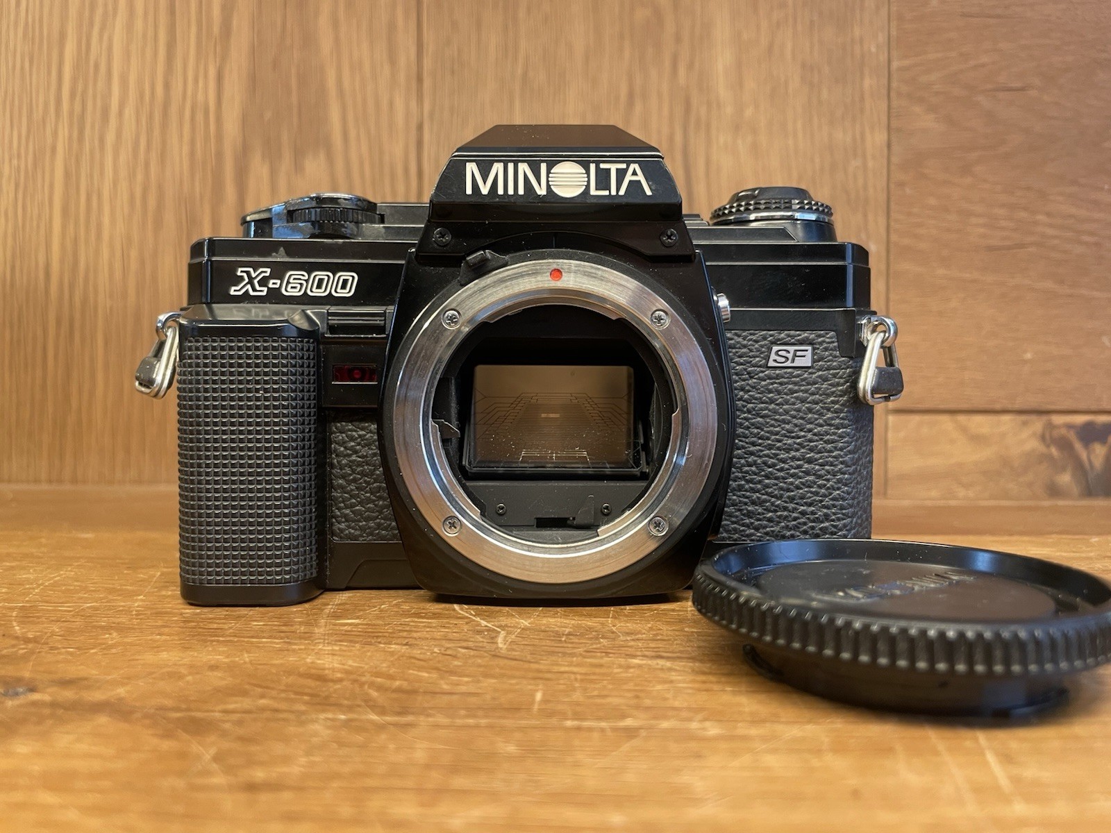 *Rare : Almost Mint* Minolta X-600 SF Focus Aid Film Camera Body From Japan