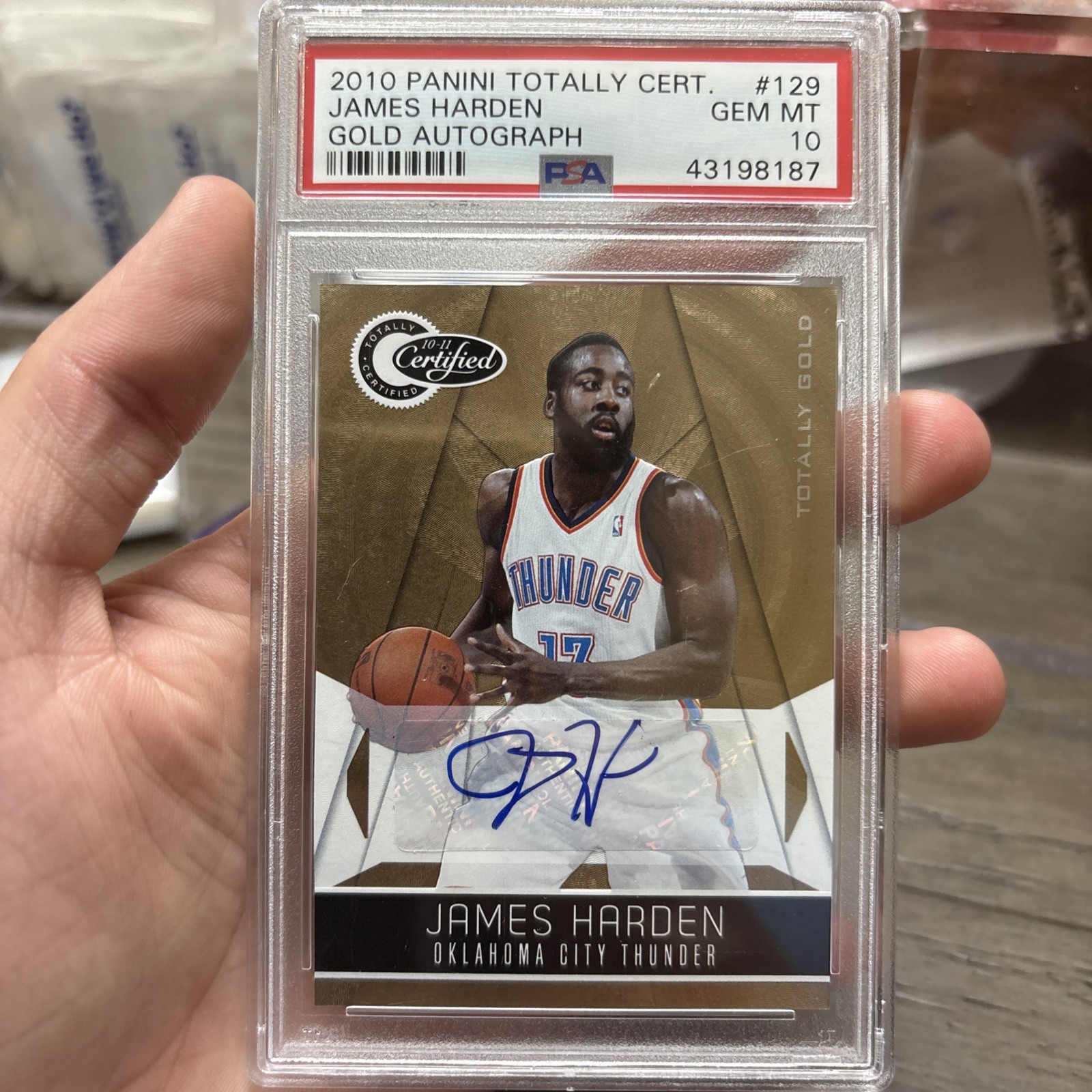 2010 Panini Totally Certified James Harden Totally Gold AUTO 10/25 #129 POP 1🔥 2010 Panini Totally Certified James Harden Totally Gold AUTO 10/25 #129 POP 1🔥