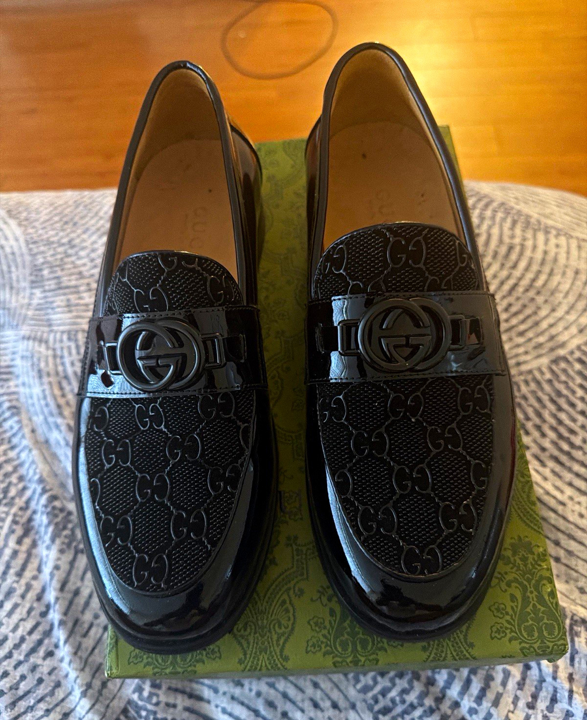 Gucci Women’s Black Monogram Logo Patent Leather Slip-On Loafer Flat 8