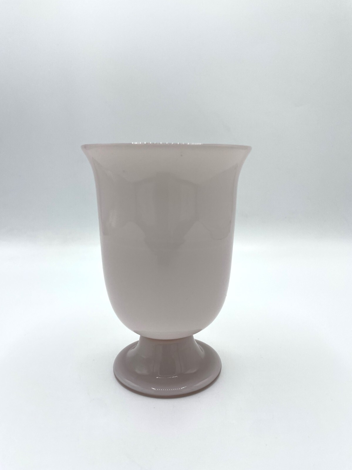 Venini glass made of pink opaline glass Venini glass made of pink opaline glass