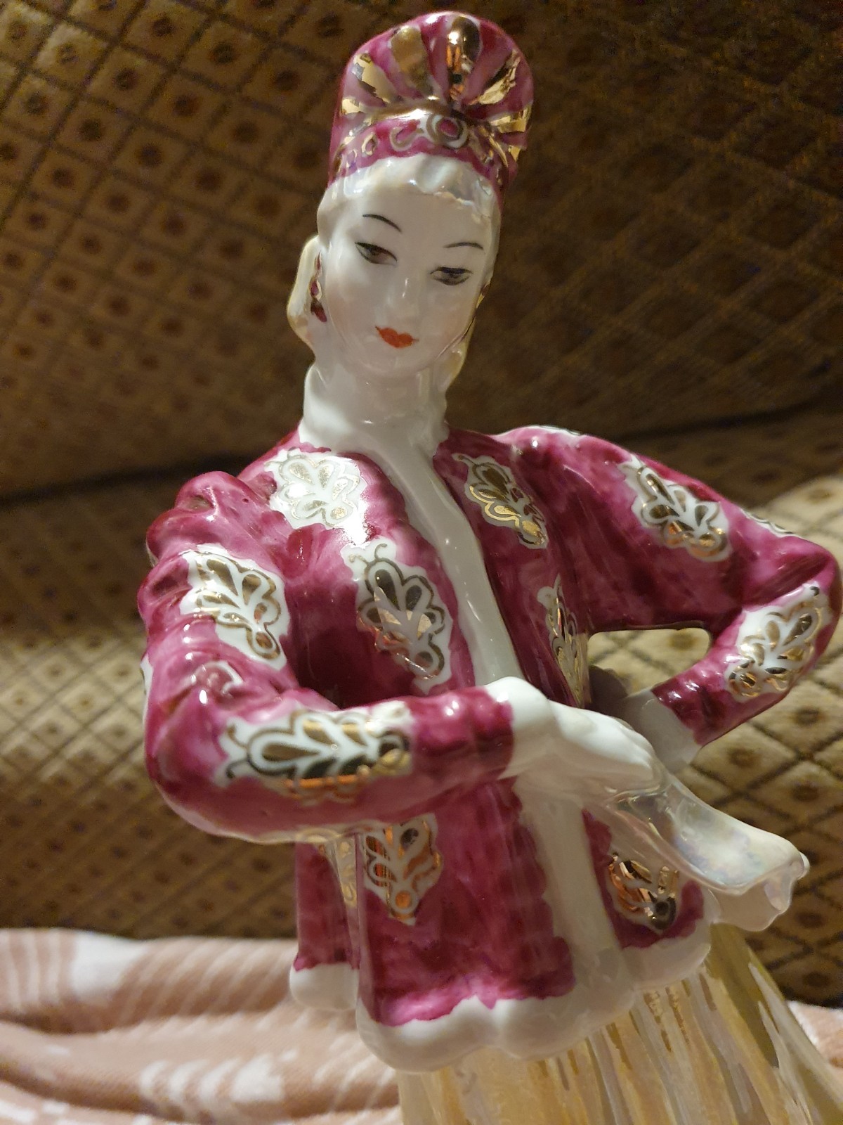 vintage ceramic figurine vintage ceramic figurine