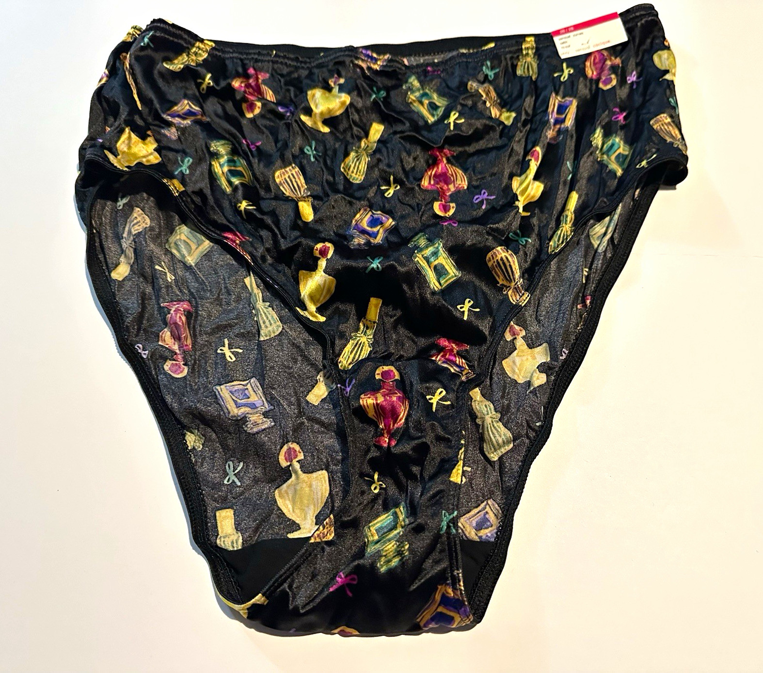 Cacique Sensual Curves Satin Hi-Cut Panties Plus 26/28 Black Multicolor Cacique Sensual Curves Satin Hi-Cut Panties Plus 26/28 Black Multicolor