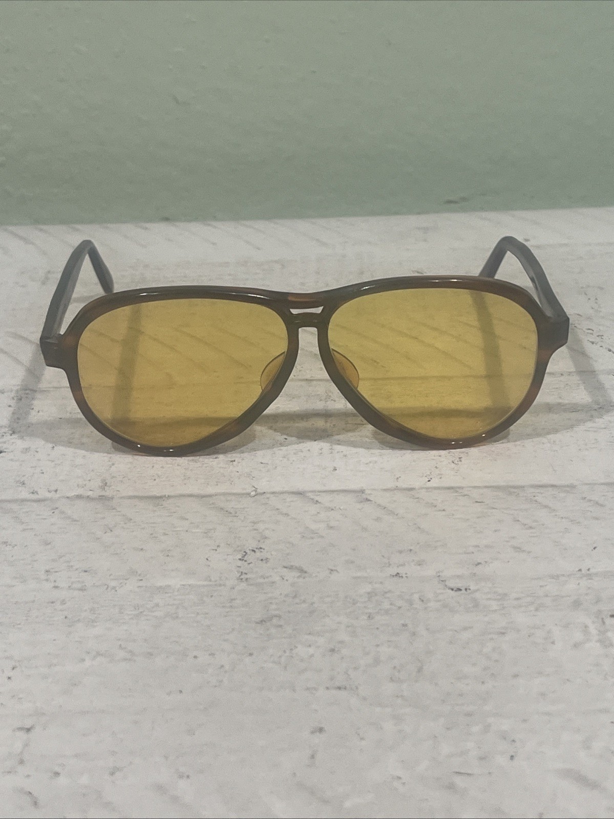 CIRCA 1960\'s VINTAGE B&L RAY-BAN ALLWEATHER AMBERMATIC TORT VAGABOND SUNGLASSES 