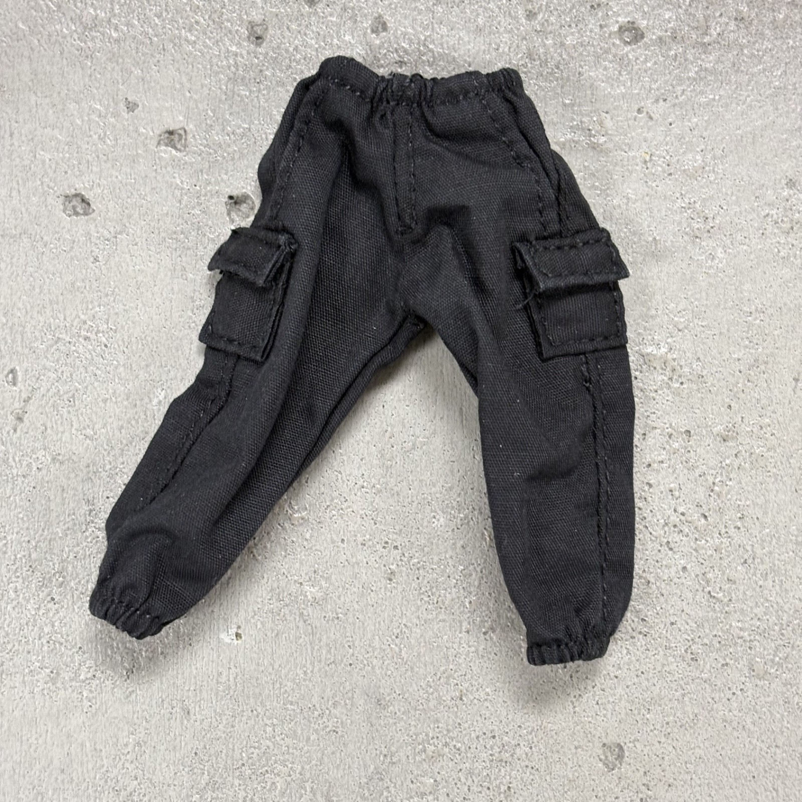 SU-NT4-AKPT-BK-B: B Grade 1/12 black capri ankle pants for 6