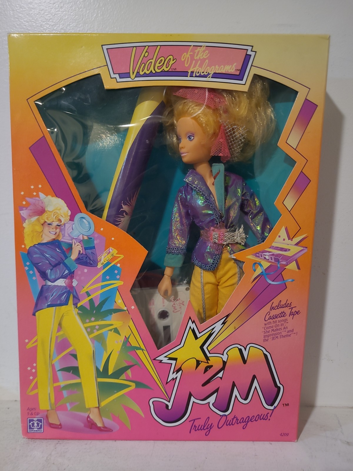HASBRO VINTAGE JEM & THE HOLOGRAMS 1986 VIDEO COMPLETE 12” DRESSED FASHION DOLL