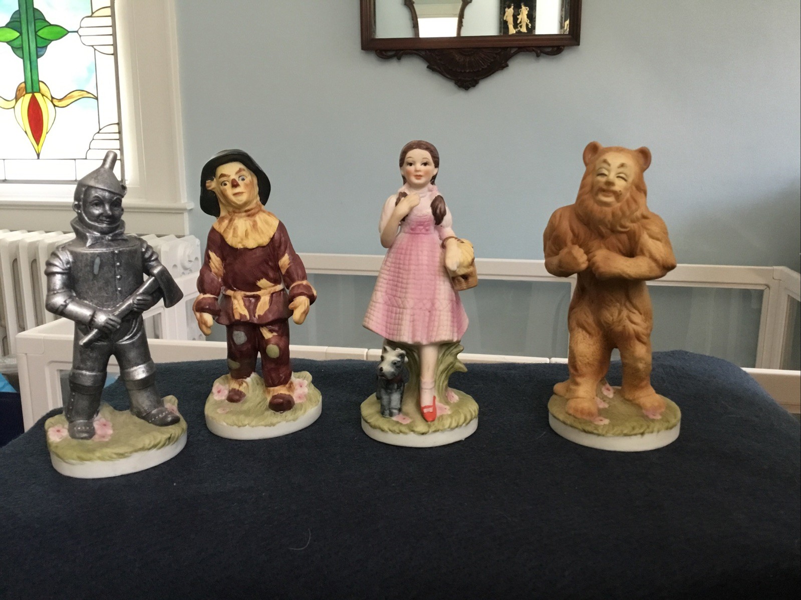 Wizard of Oz 4 Piece Porcelain Figurine Set Vintage MGM 1974 Seymour Mann Inc. Wizard of Oz 4 Piece Porcelain Figurine Set Vintage MGM 1974 Seymour Mann Inc.