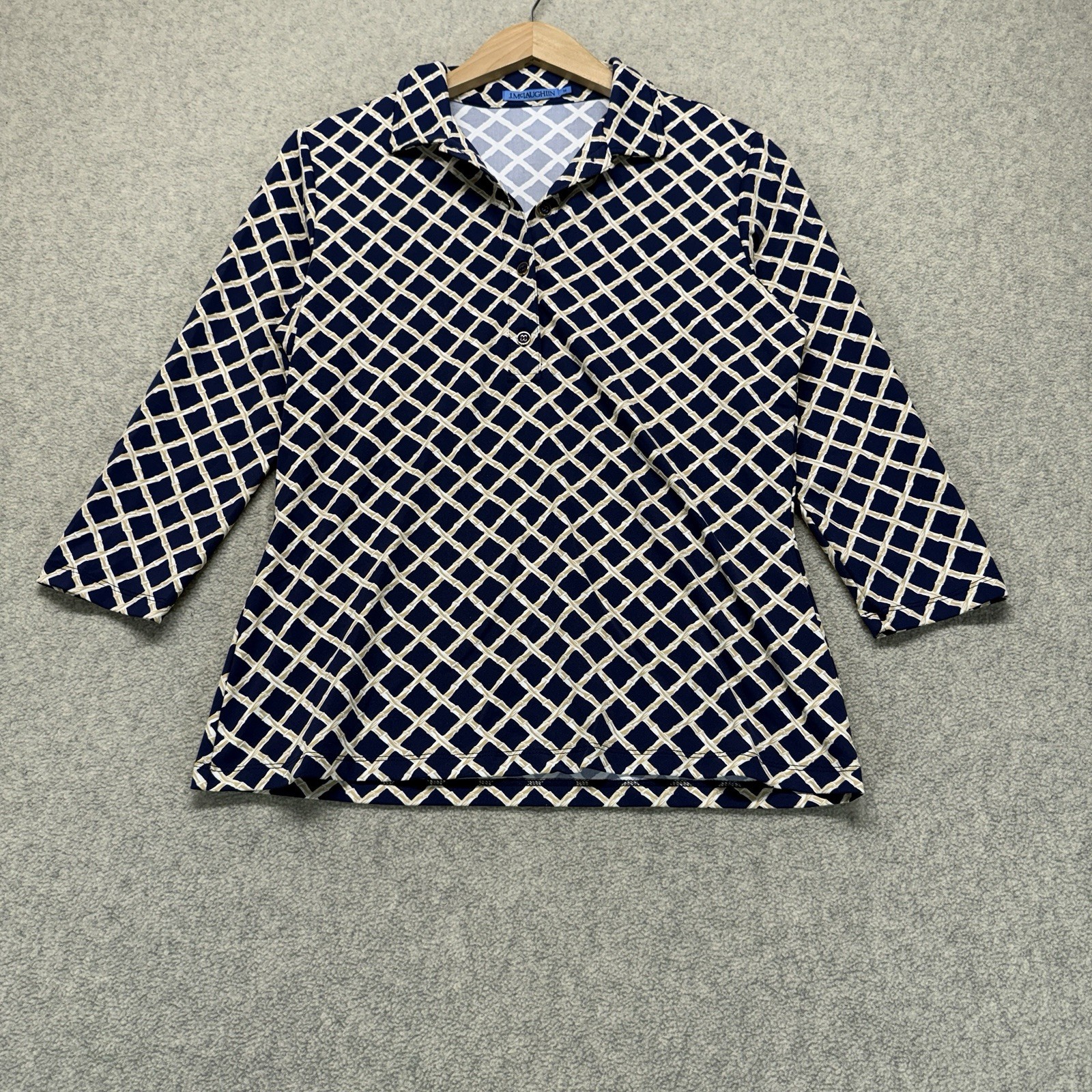 JMcLaughlin Polo Shirt Women’s Medium Blue White Geometric 3/4 Sleeve Stretch JMcLaughlin Polo Shirt Women’s Medium Blue White Geometric 3/4 Sleeve Stretch