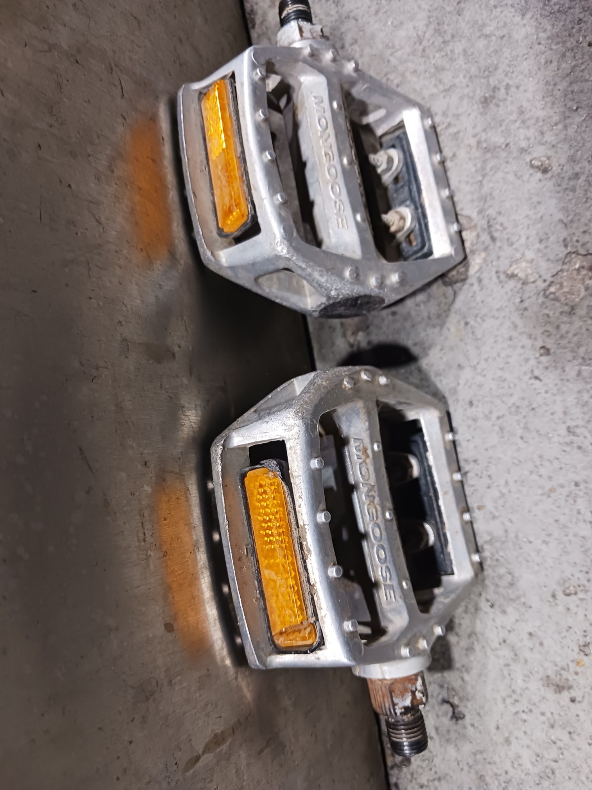 90\'s Mongoose Pedals 1/2” Mid School Vintage
