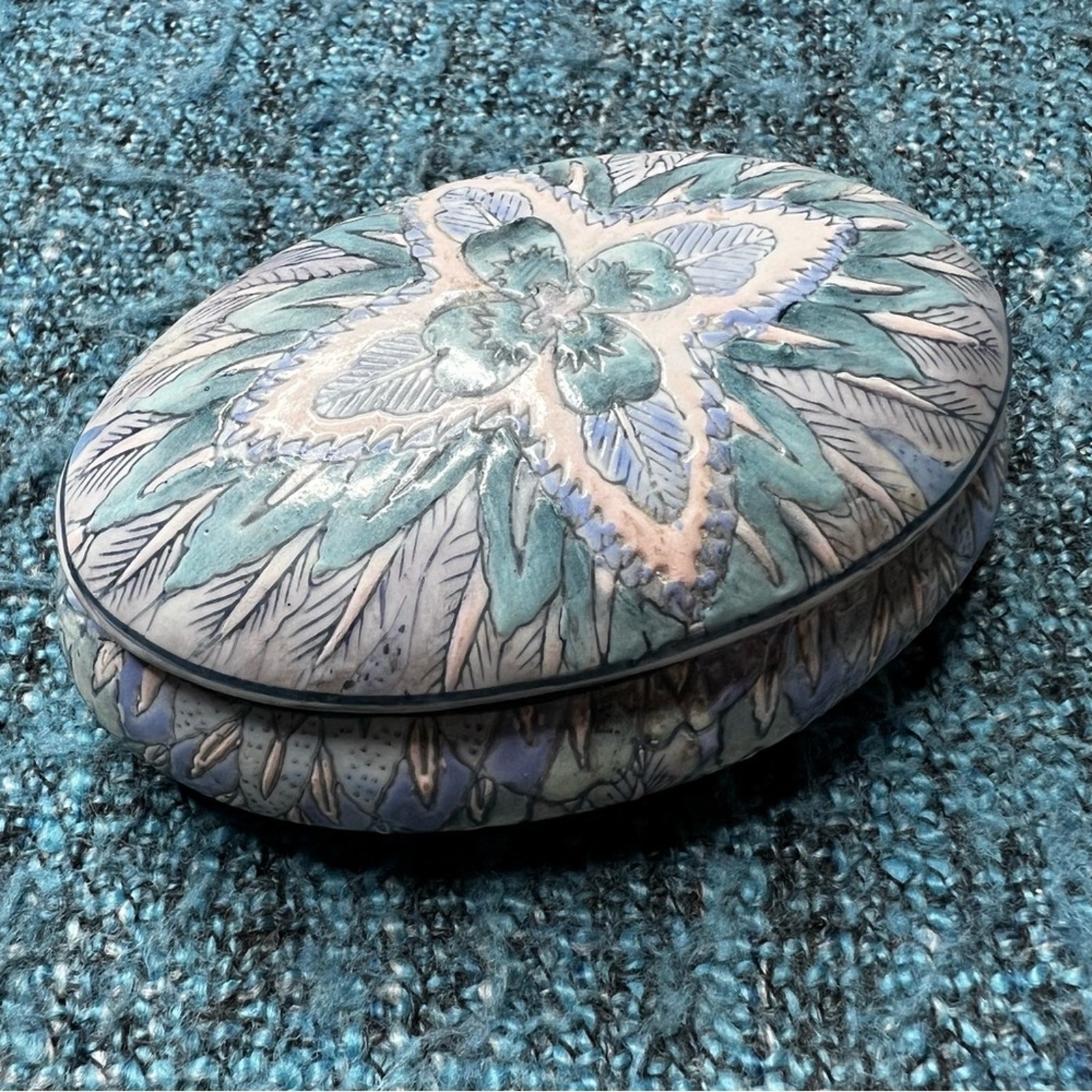 Vintage Heygill & HFP Macau Hand Painted China Ceramic Trinket Box with Lid 5\