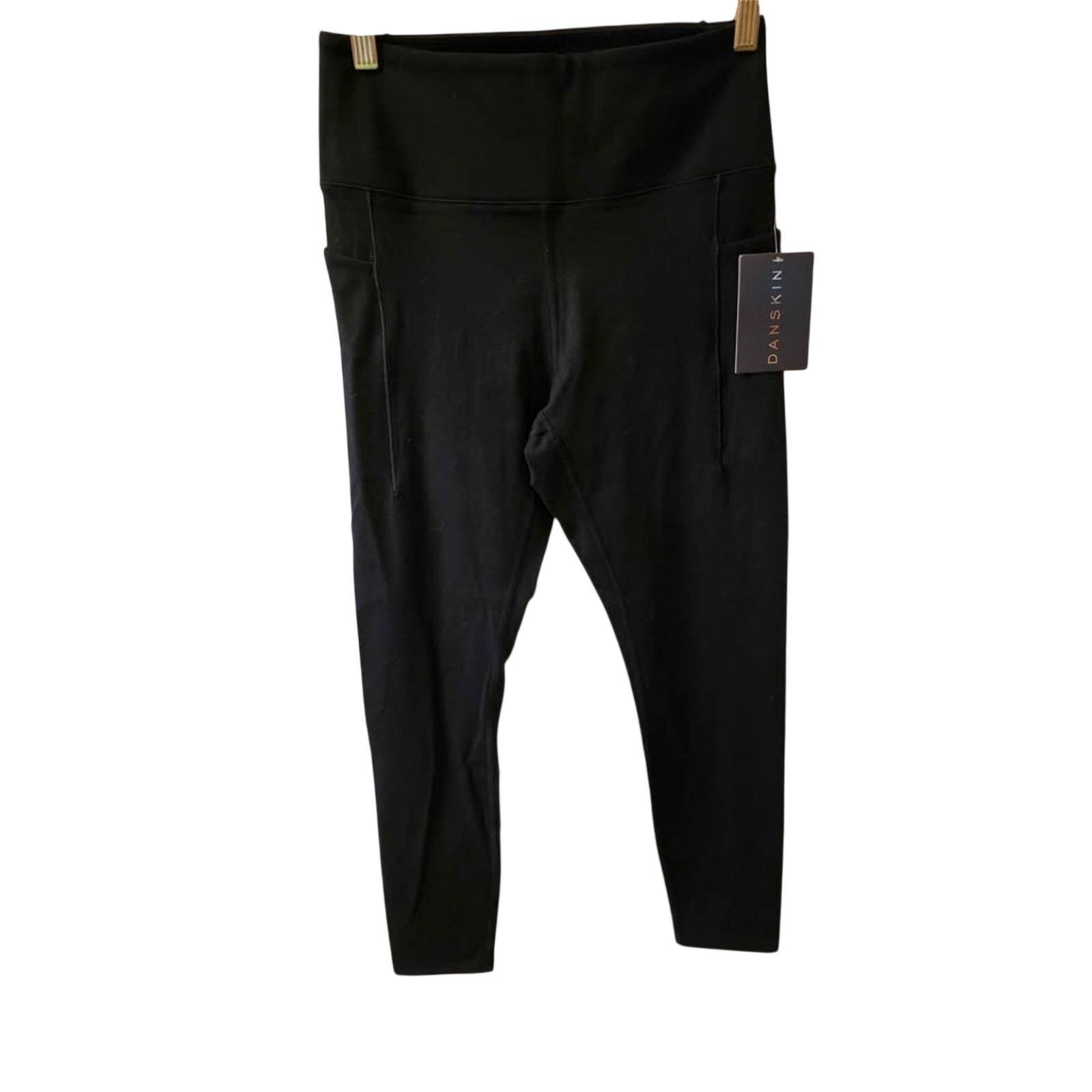 New DANSKIN Satin Stitch 7/8 Leggings Black Size Small New DANSKIN Satin Stitch 7/8 Leggings Black Size Small