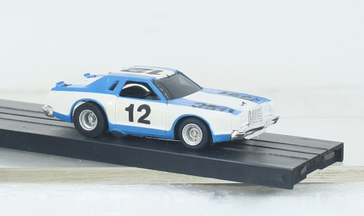Aurora AFX 1956 Magna-Traction Thunderbird Stock Car White Blue #12 HO Scale