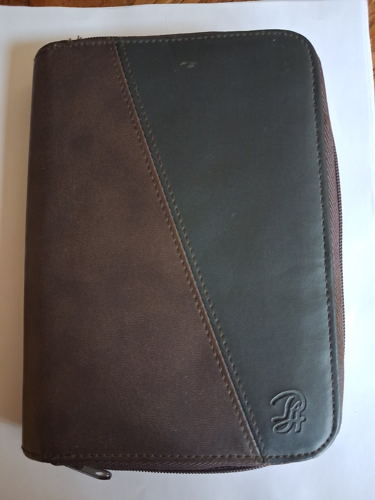 Vintage 2000 Philippe Amiel Personal Daily Planner. Black and Brown Faux Leather Vintage 2000 Philippe Amiel Personal Daily Planner. Black and Brown Faux Leather