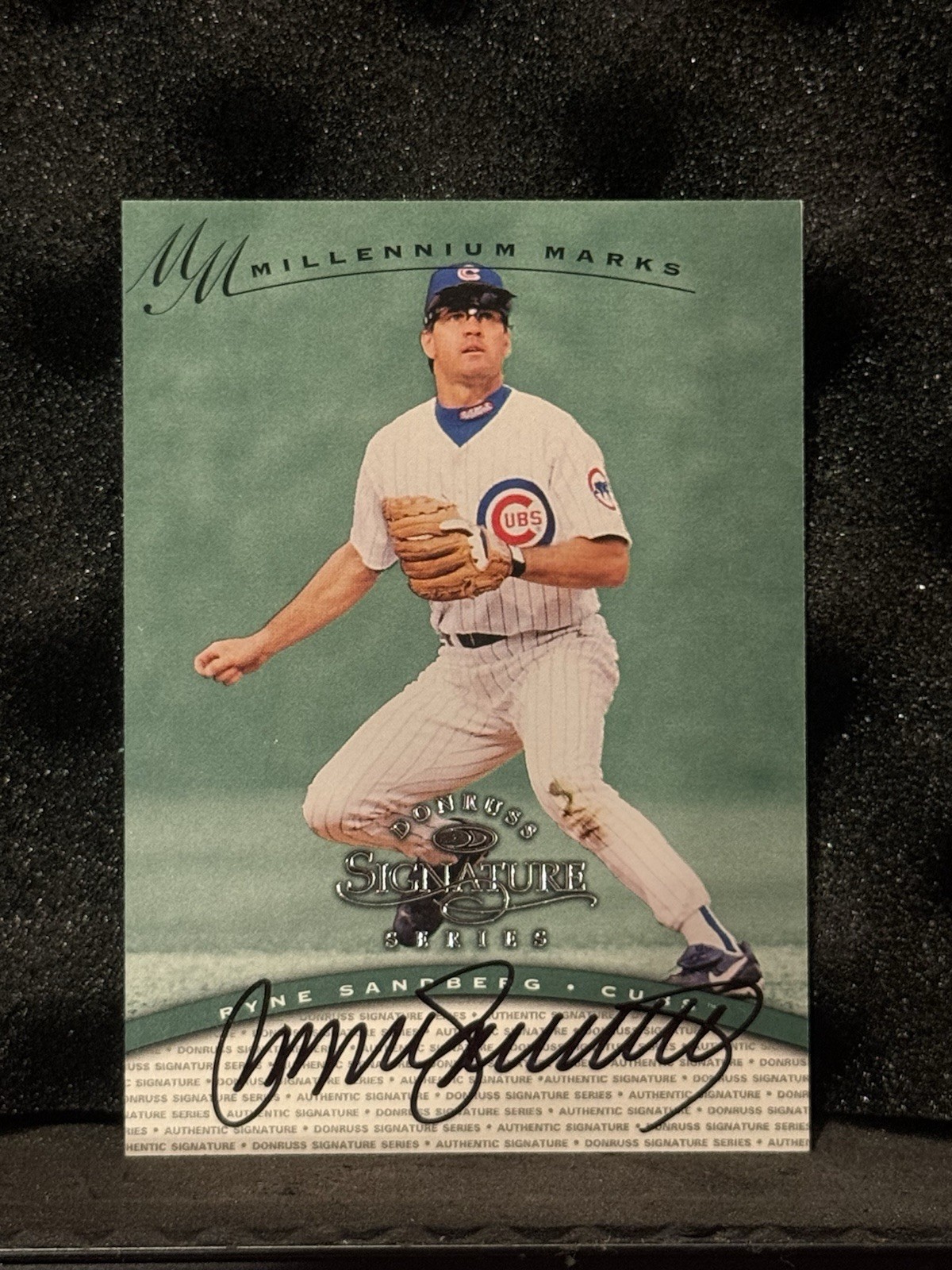 1997 Donruss Signature Series Ryne Sandberg Autograph /1000 Chicago Cubs HOF 1997 Donruss Signature Series Ryne Sandberg Autograph /1000 Chicago Cubs HOF
