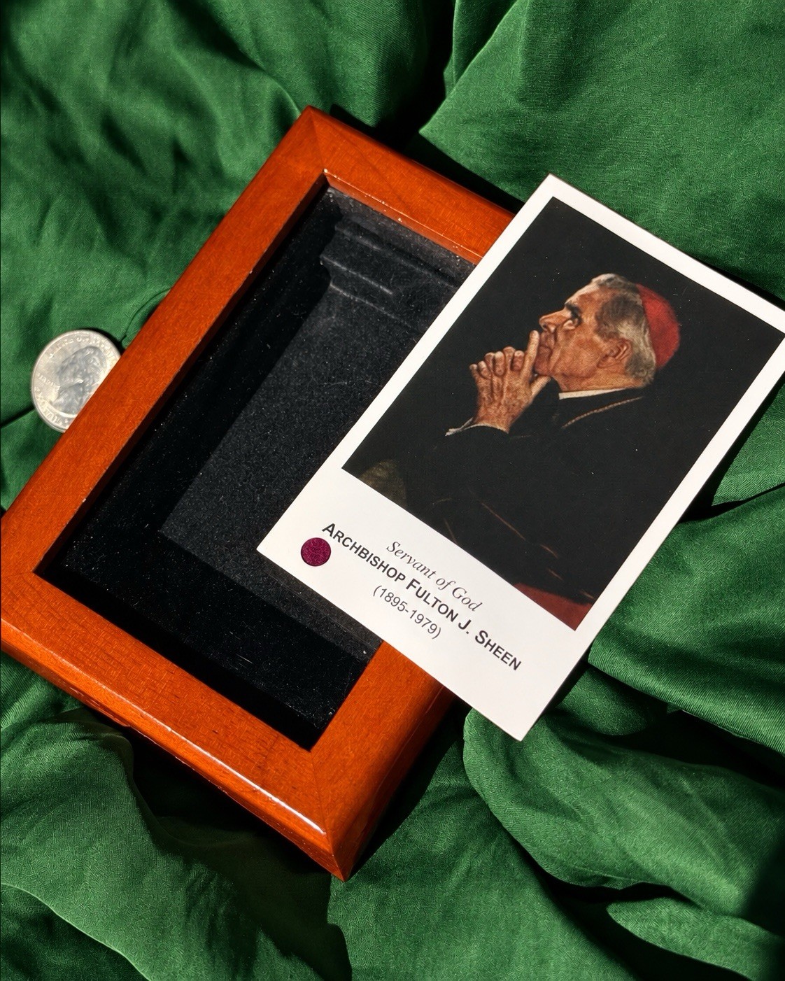Authentic VESTMENT RELIC - BLESSED FULTON J SHEEN - 2nd Class CATHOLIC RELIQUARY
