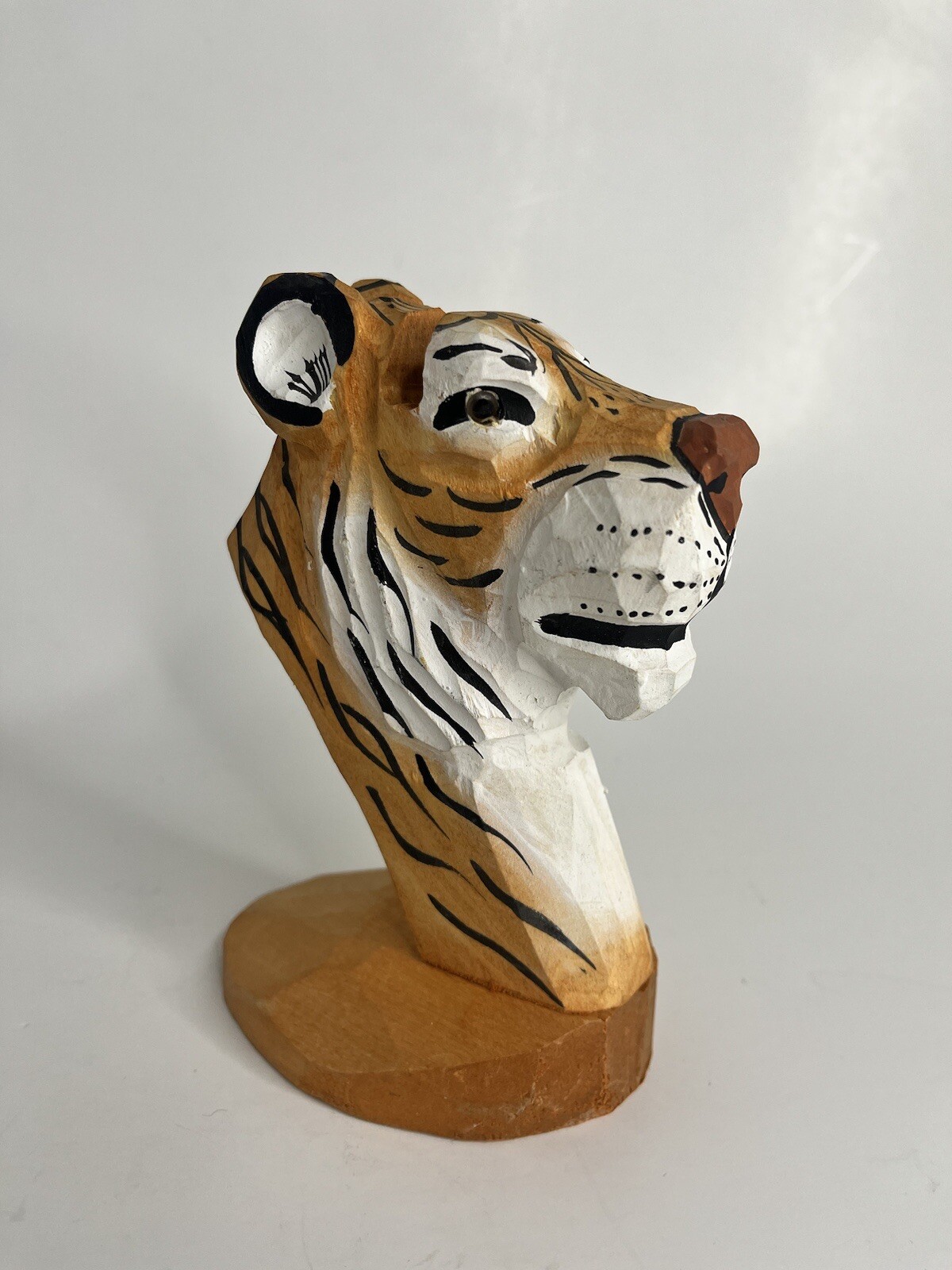 Peepers Hand Carved Painted Tiger Wooden Eyeglass Holder Stand Peepers Hand Carved Painted Tiger Wooden Eyeglass Holder Stand