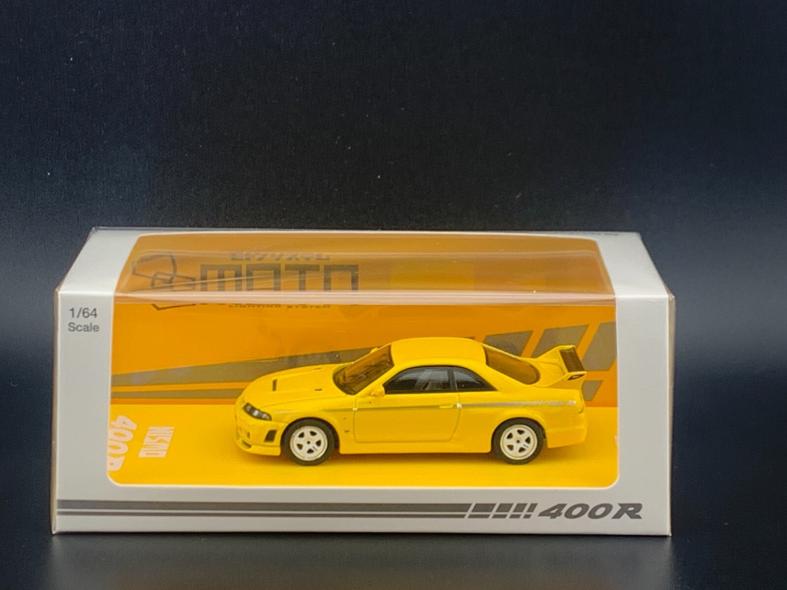 Kyosho Nissan Nismo 400 R with MOTN LED Base Compatible Yellow 1/64