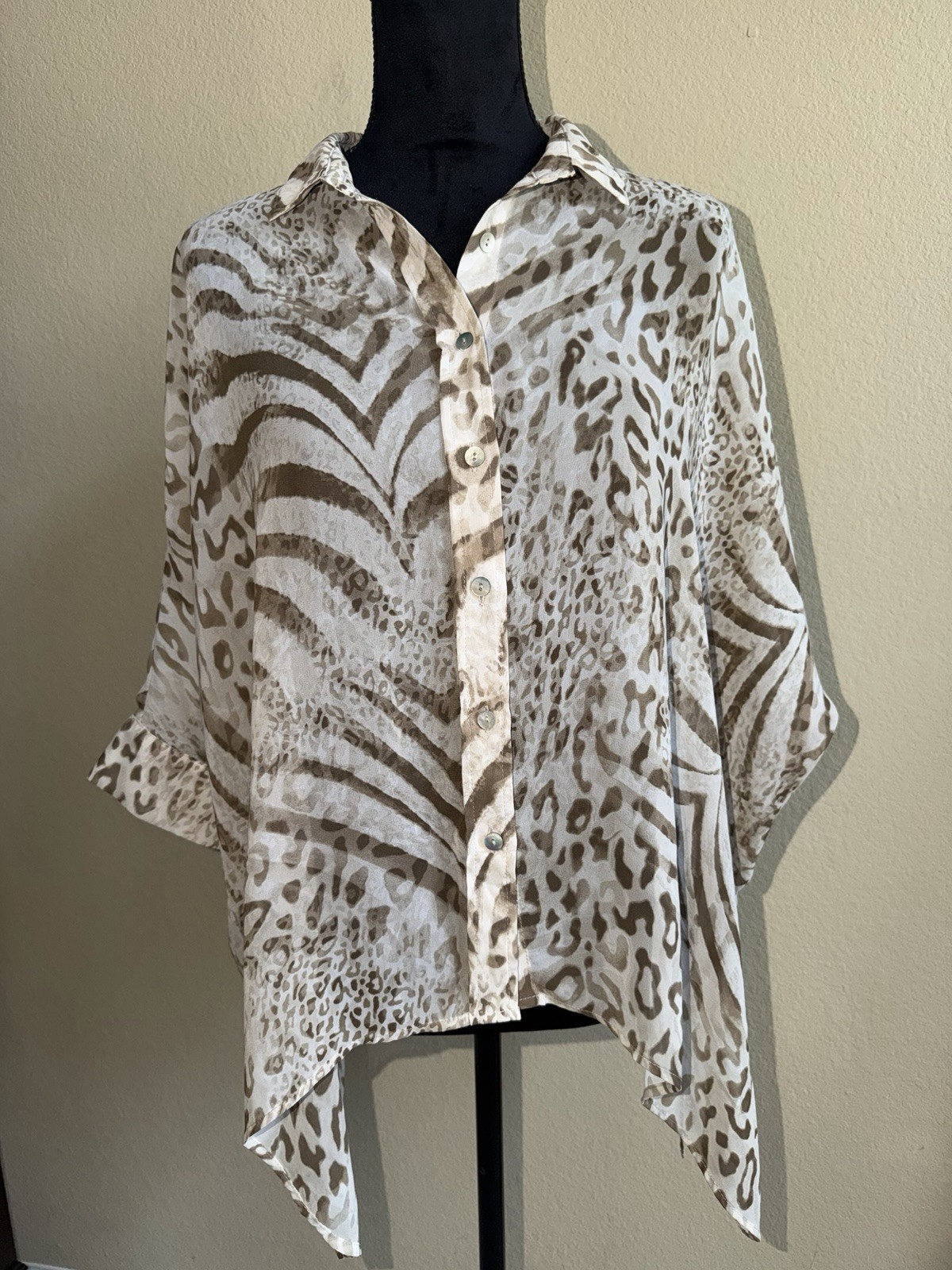 Chico\'s Women\'s Sheer Leopard Animal Print Collared Button-Up 3/4 Sleeve 0