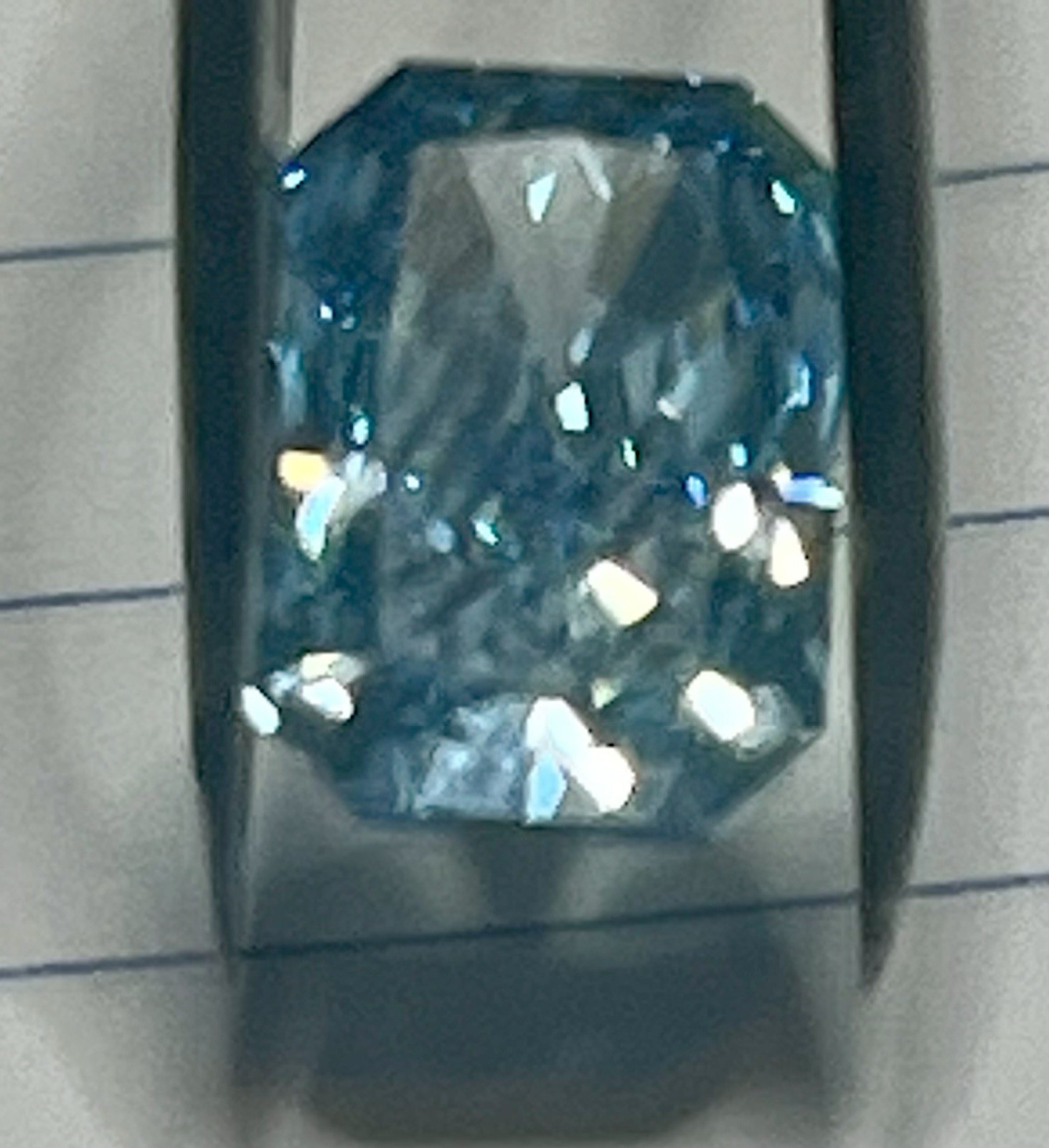 2.04 Ct Radiant Cut Fancy Vivid Blue VS1 IGI Certified Lab Grown CVD Diamond 2.04 Ct Radiant Cut Fancy Vivid Blue VS1 IGI Certified Lab Grown CVD Diamond