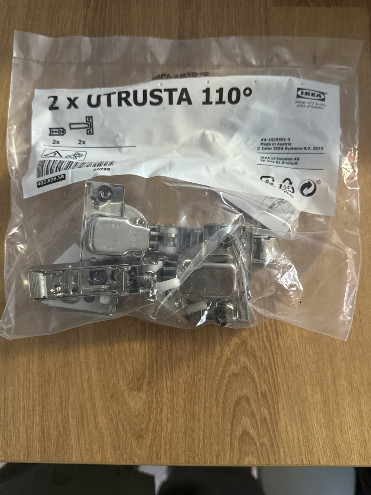 New IKEA UTRUSTA Hinge, 110 ° Pack of 2 402.826.58 New IKEA UTRUSTA Hinge, 110 ° Pack of 2 402.826.58