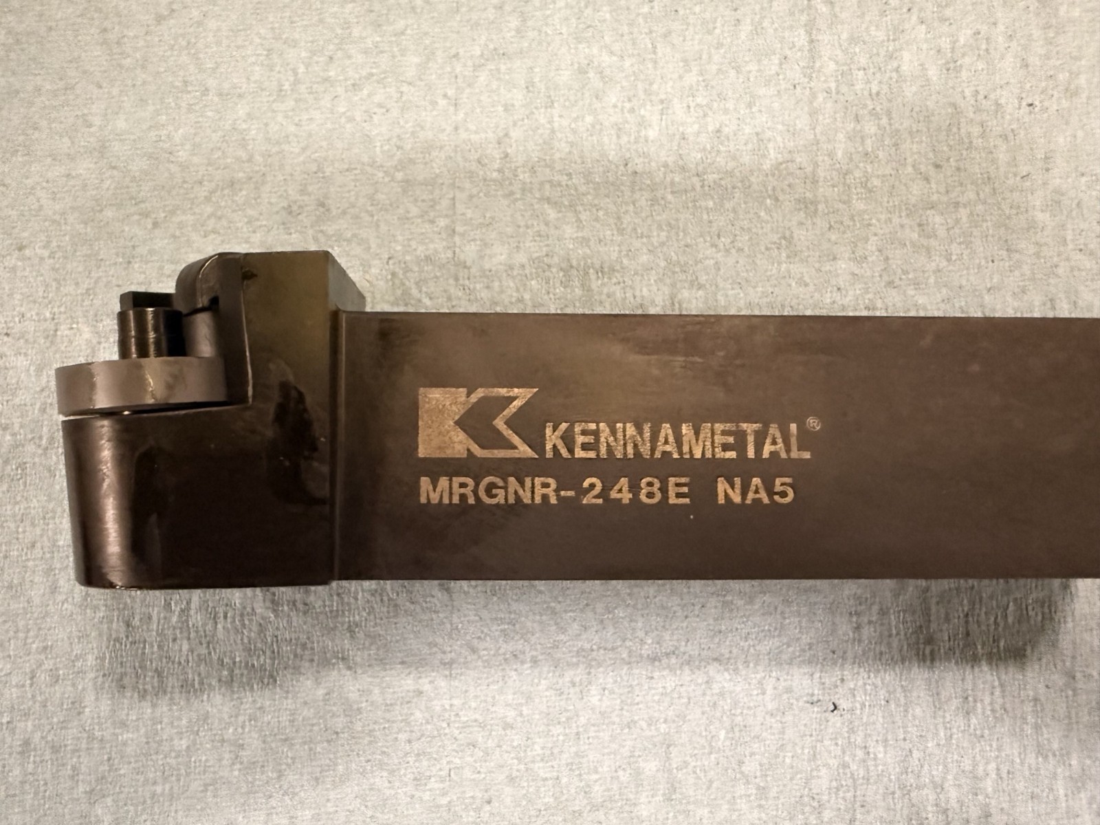 KENNAMETAL Turning Cutter Holder for Circular Inserts | MRGNR-248E KENNAMETAL Turning Cutter Holder for Circular Inserts | MRGNR-248E