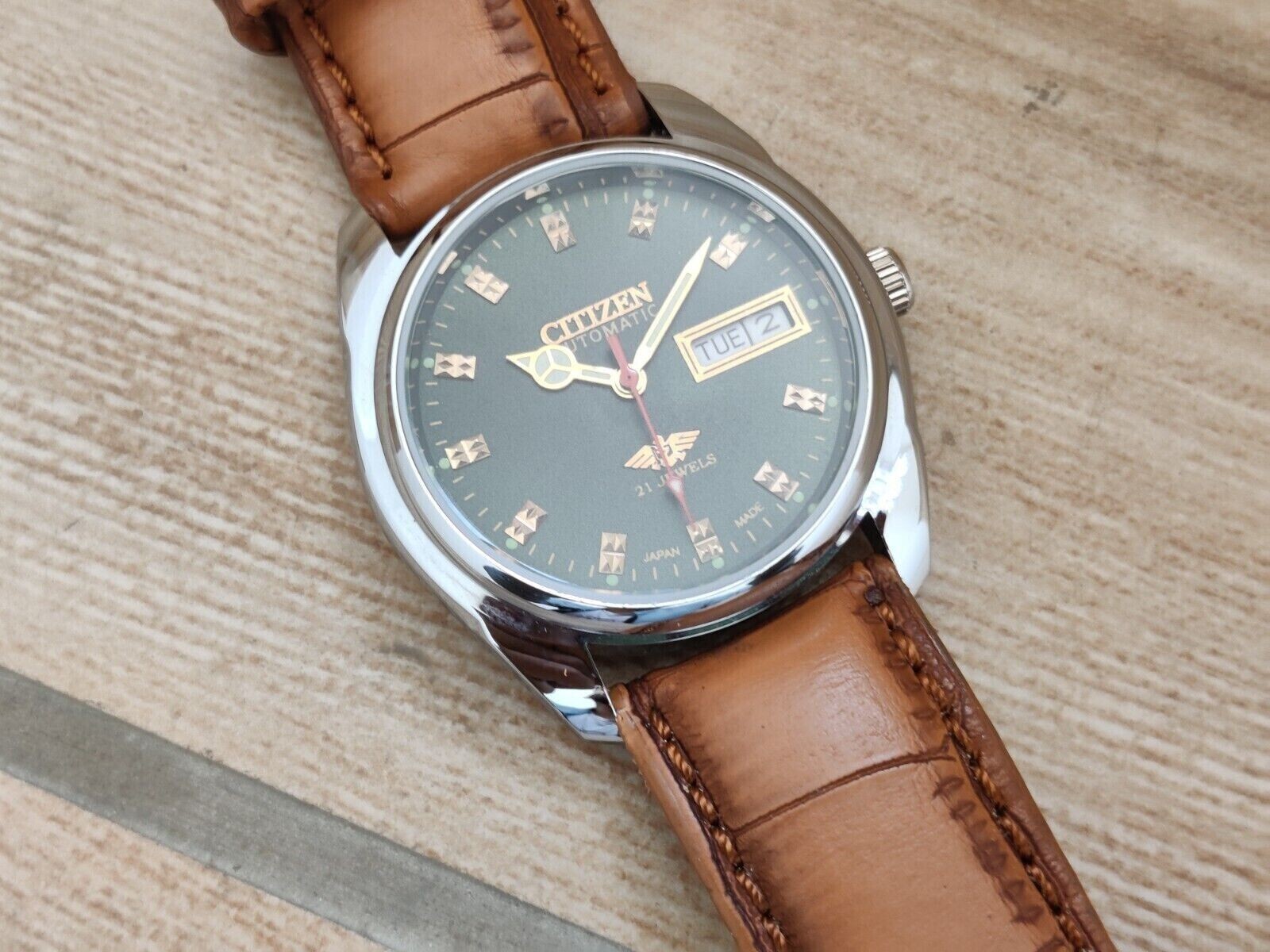 Vintage Citizen Automatic Japan Made Black Dial Day/ Date Men's Wrist Good Watch