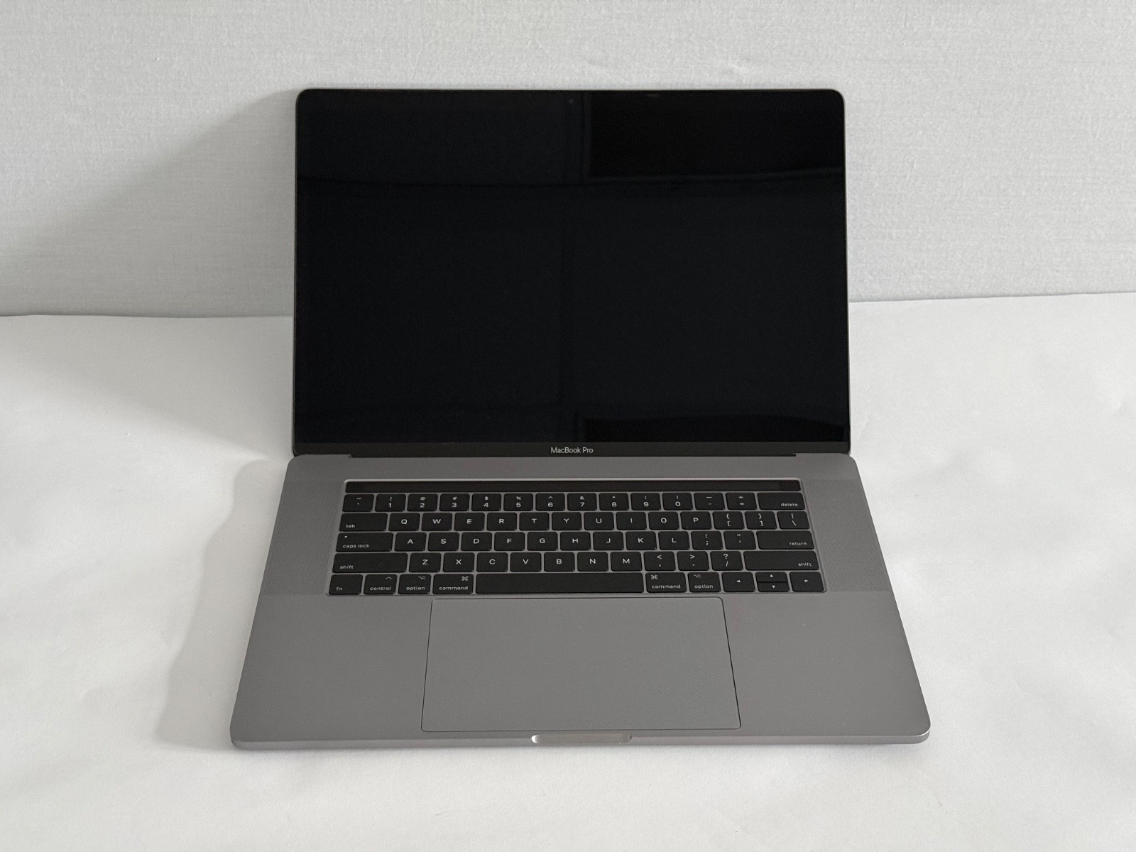 MacBook Pro 15 MacBook Pro 15
