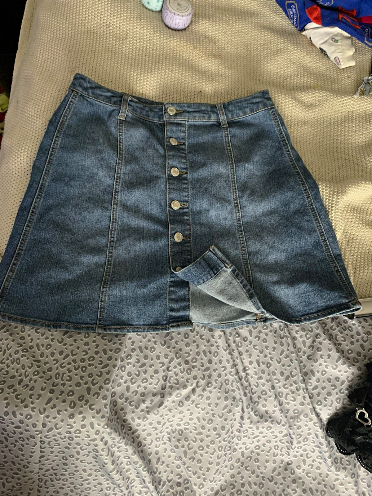 Mossimo Supply Co. Women\'s Blue Denim Button-Front A-Line mini Skirt Pockets 10 Mossimo Supply Co. Women\'s Blue Denim Button-Front A-Line mini Skirt Pockets 10