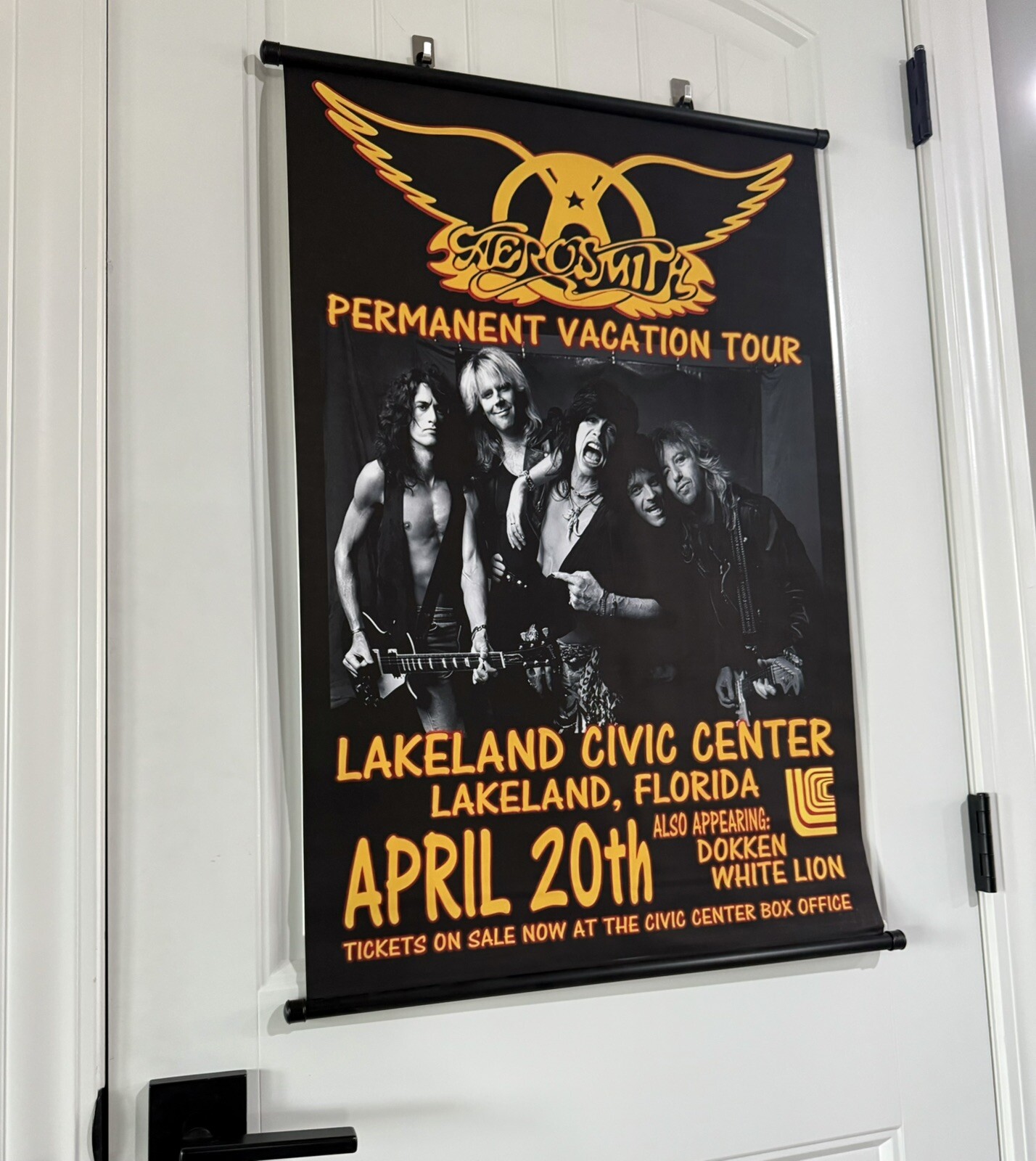 AEROSMITH Permanent Vacation Tour Scroll Banner 20x30 Poster Sign Advertisement AEROSMITH Permanent Vacation Tour Scroll Banner 20x30 Poster Sign Advertisement