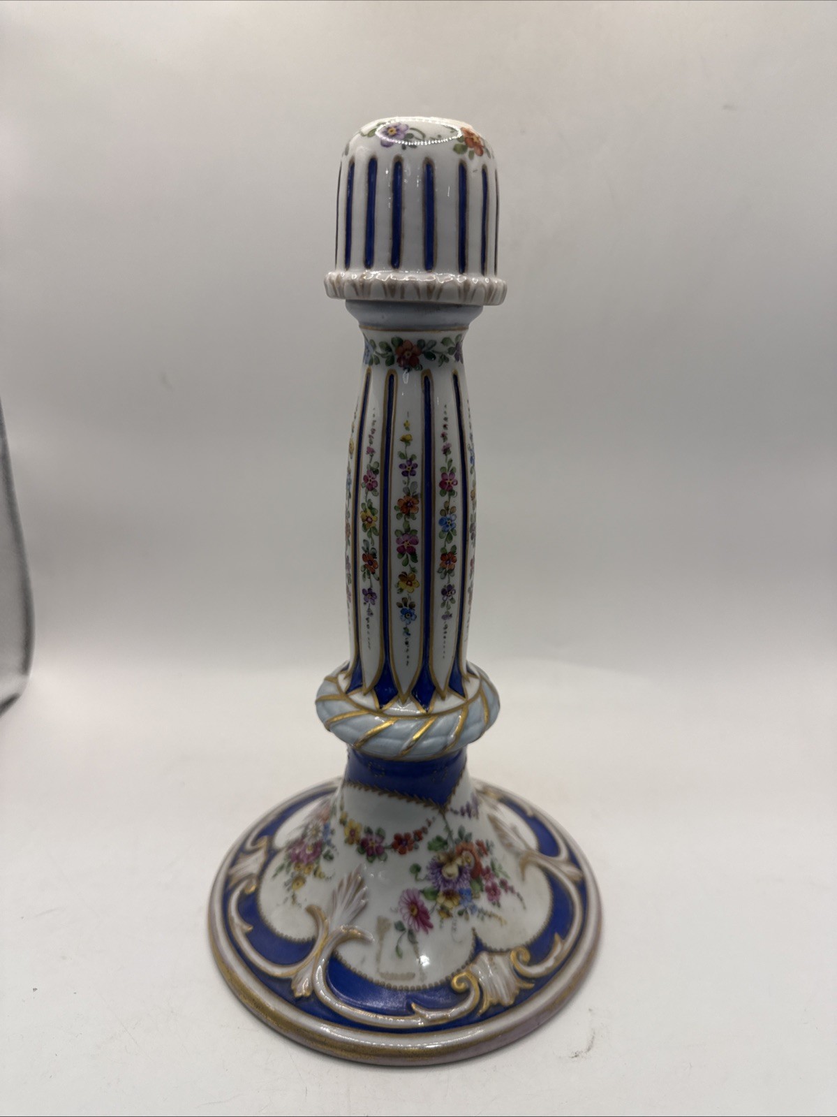 Antique C.M. Hutschenreuther Hohenberg Porcelain Candlestick Germany 1073 9” *