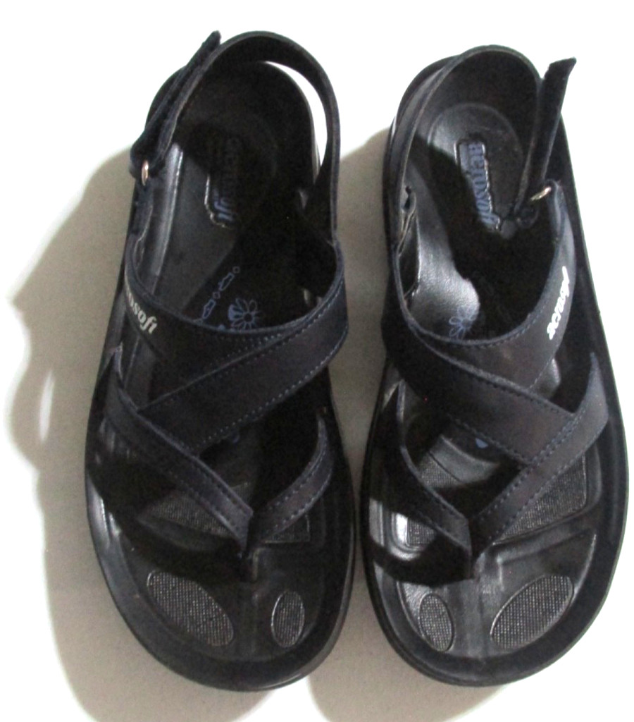 Aerosoft Women\'s Sports Sandals  Navy Blue Size 36 (U.S 5.5 - 6)