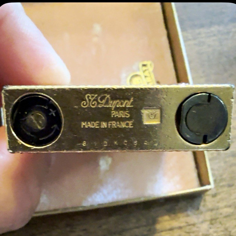 Dupont S.T. Dupont Paris Made in France Gold Tone Textured Collectible Lighter