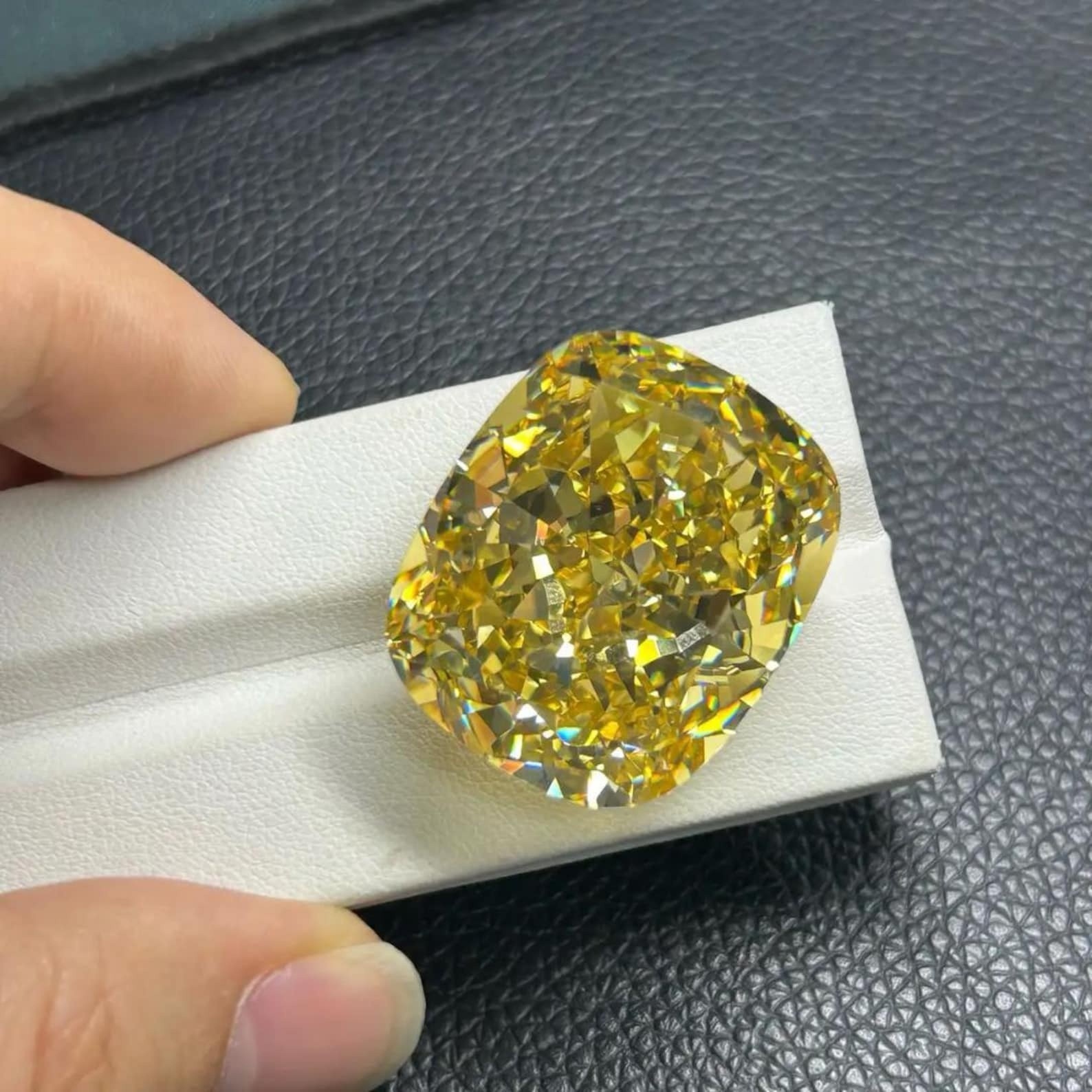3 Ct Natural Vivid Yellow 'D' Color VVS1 Unheated Loose Diamond Cushion Cut