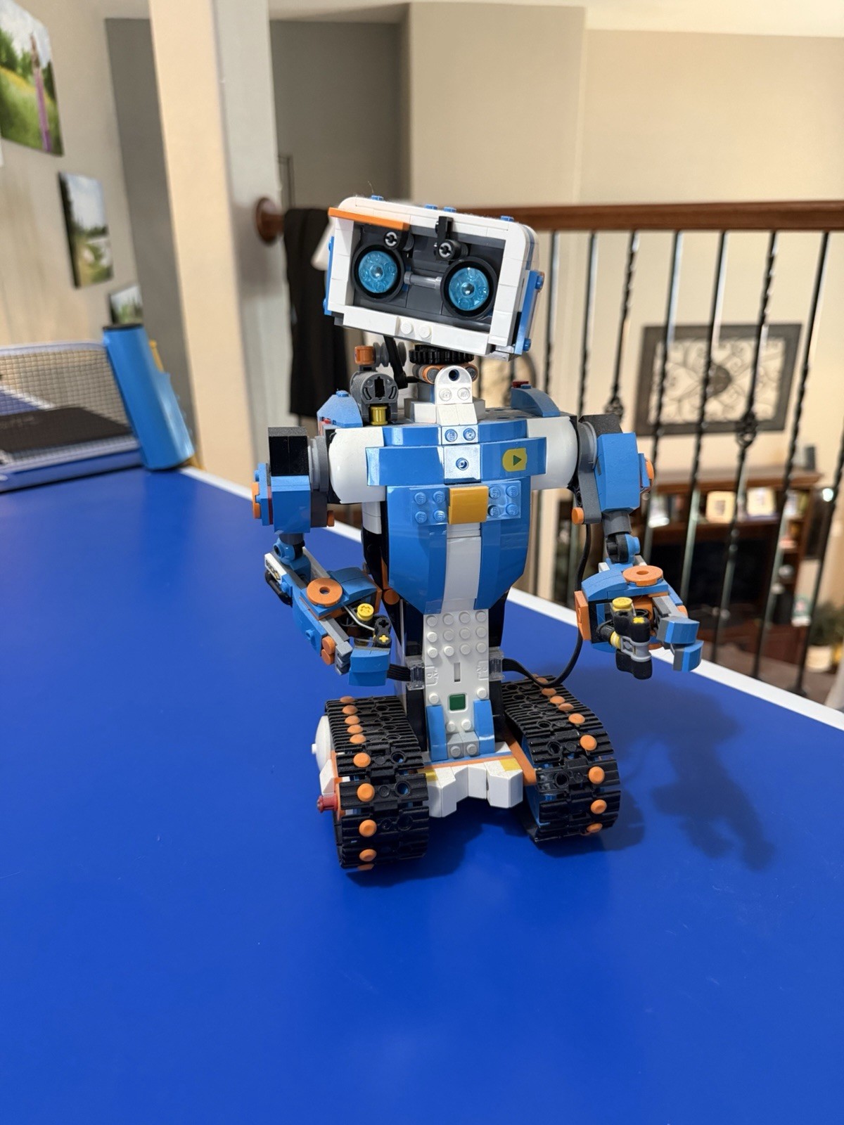 LEGO BOOST Vernie the Robot (from set 17101) LEGO BOOST Vernie the Robot (from set 17101)