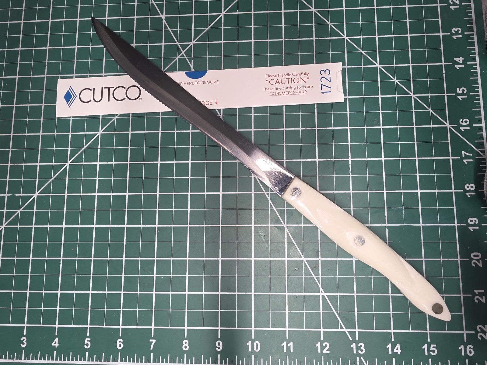 Cutco 1723 Carver. Freshly Serviced By The Cutco Service Center