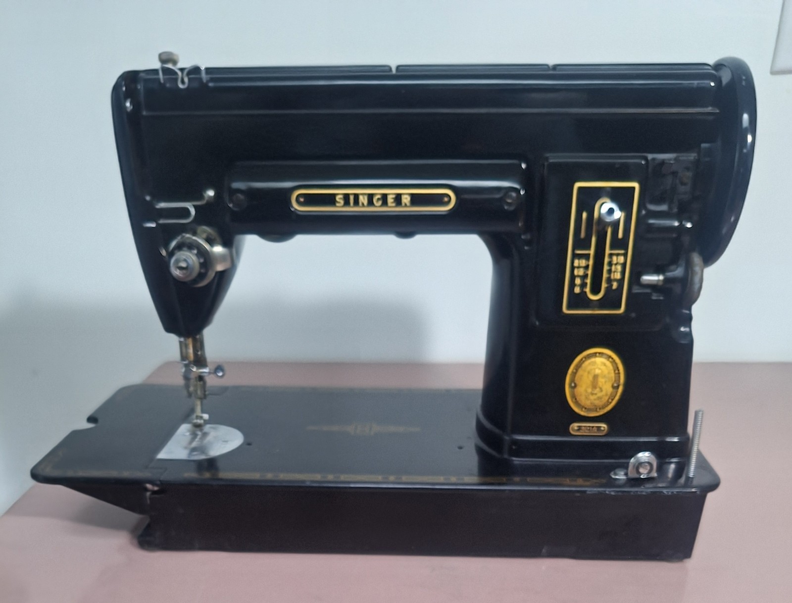 Vtg Singer Sewing Machine Model 301A Black Needs Servicing 