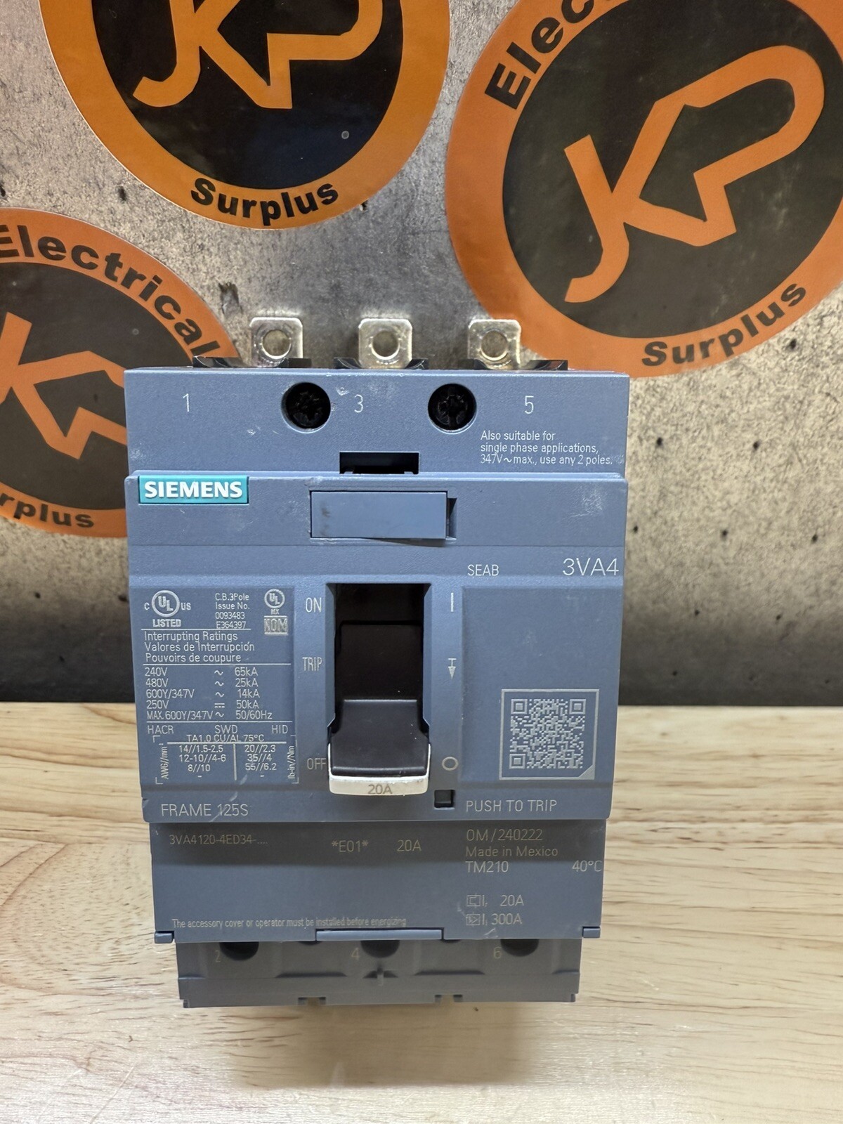 Siemens 3VA4120-4ED34-0AA0 3p 20a 240/480v 25k Circuit Breaker Frame 125S New Siemens 3VA4120-4ED34-0AA0 3p 20a 240/480v 25k Circuit Breaker Frame 125S New