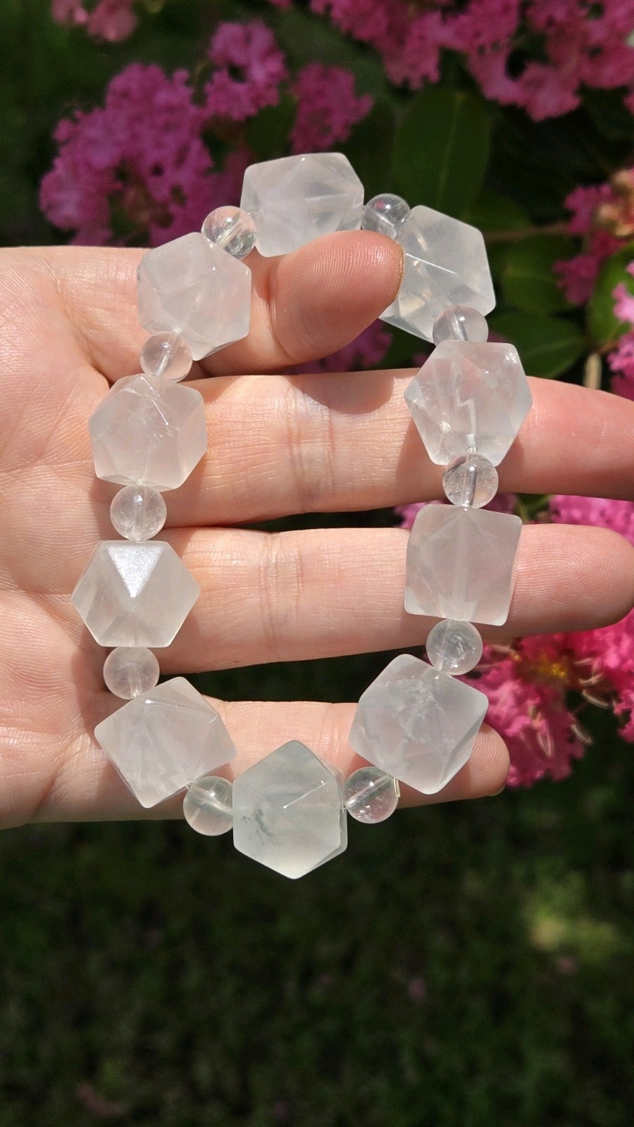 Gorgeous High Quality Clear Quartz Freeform Crystal Stretchy Bracelet Gorgeous High Quality Clear Quartz Freeform Crystal Stretchy Bracelet