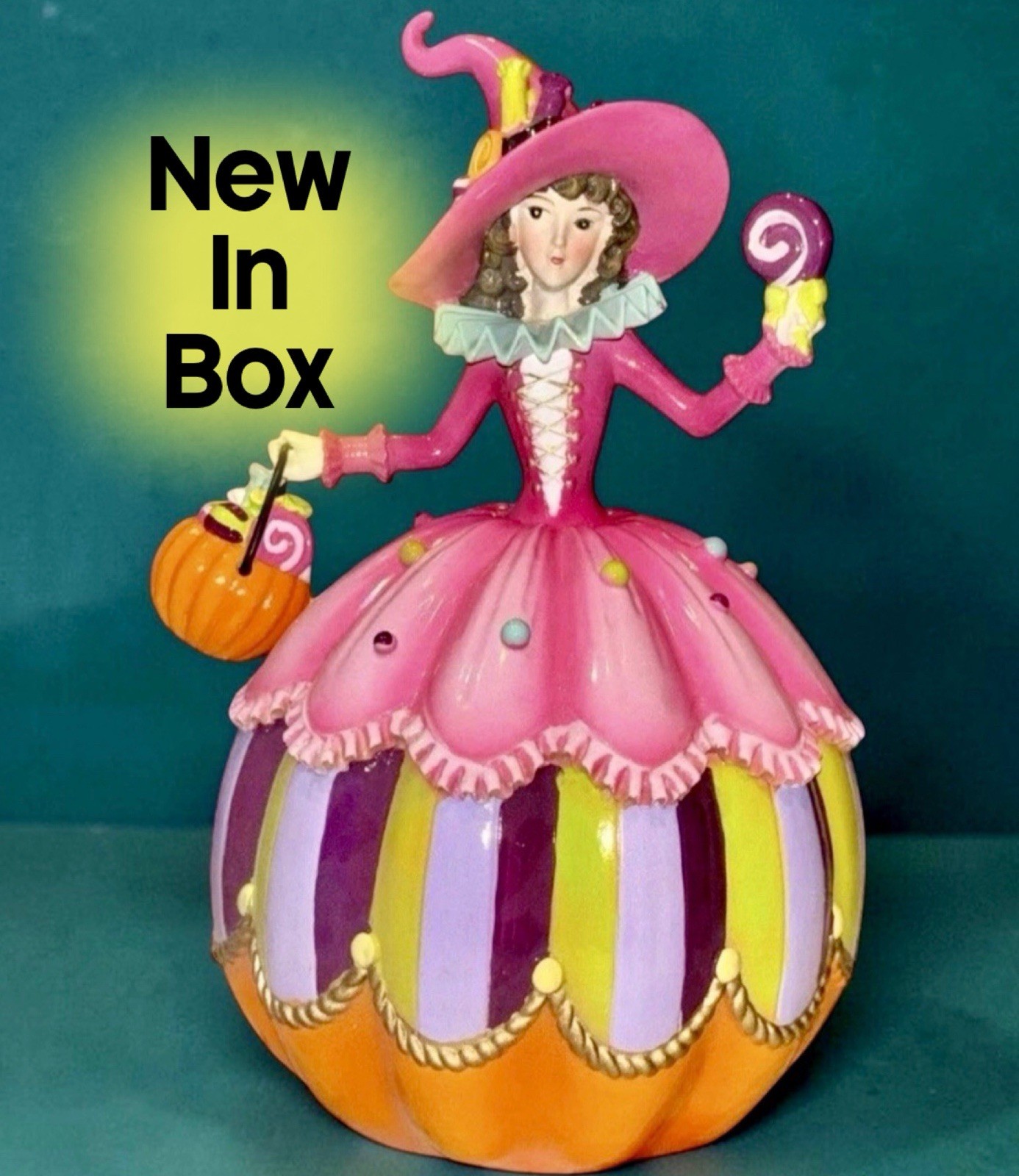 GHOULISH  HALLOWEEN Witch Figurine Candy Lollipop Pumpkin NEW IN ORIG BOX