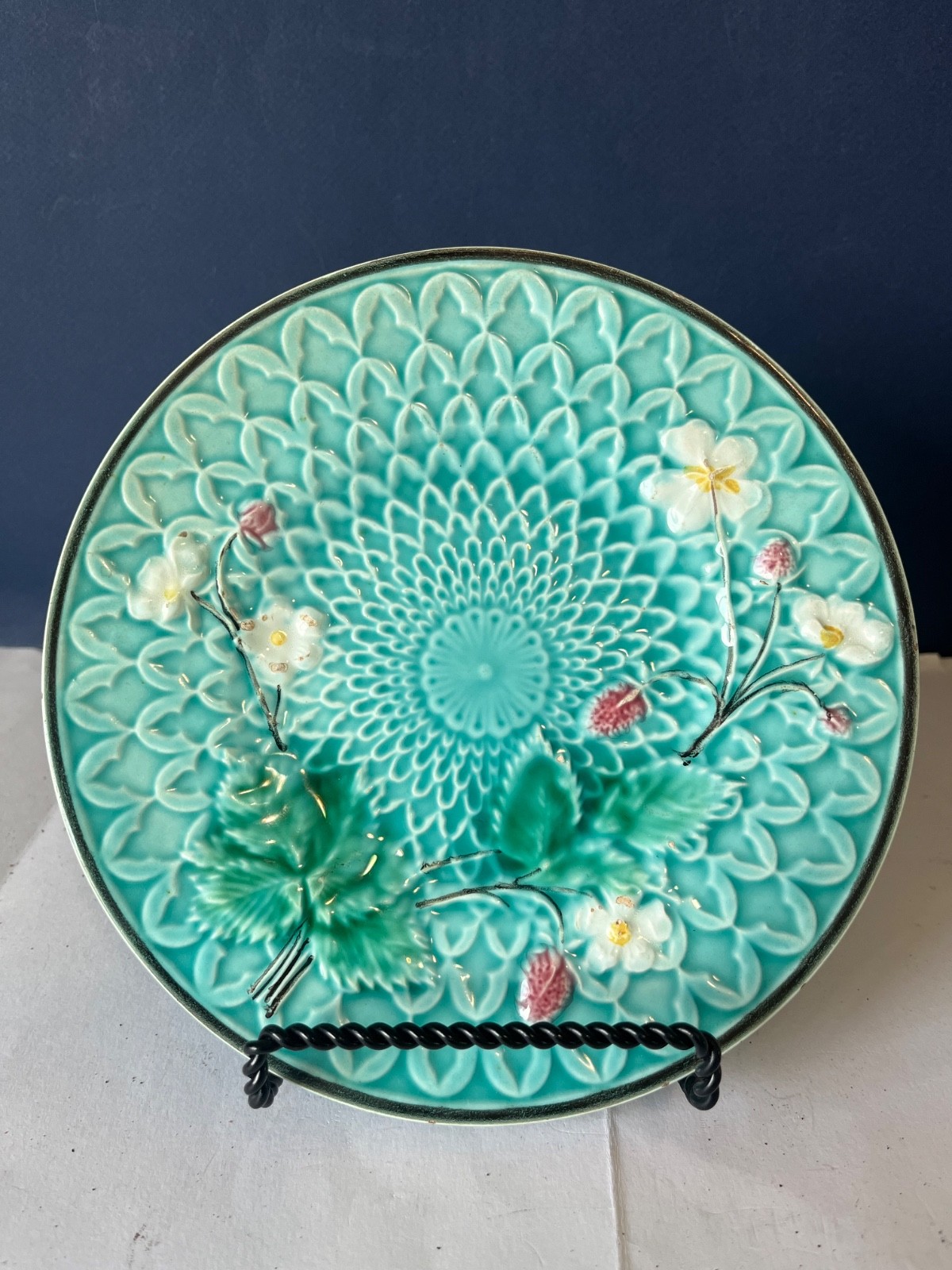 Rare, 1-Majolica German Plate, Leaves Berries 7 1/4 Inch j 80 Rare, 1-Majolica German Plate, Leaves Berries 7 1/4 Inch j 80