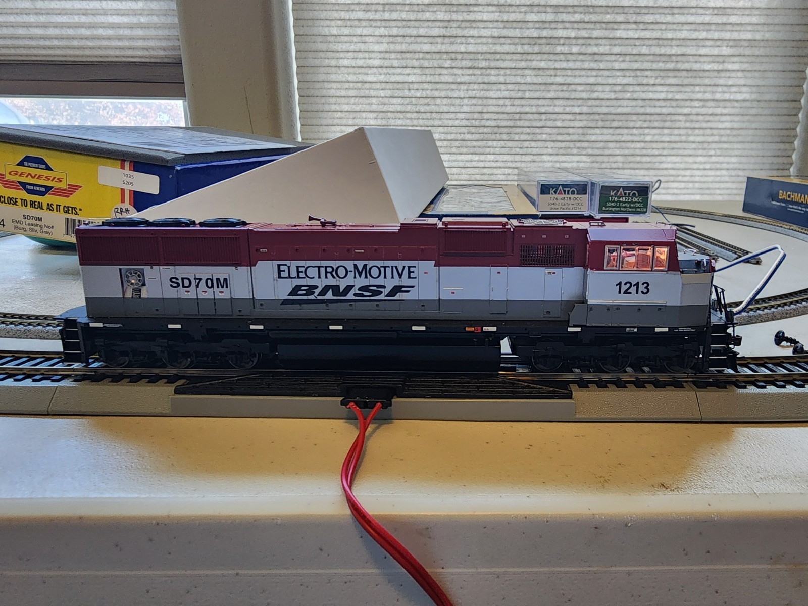 HO Athearn Genesis EMD SD70M Leasing BNSF NO # G6124 DCC TESTED RUNS LIGHTS 1035 HO Athearn Genesis EMD SD70M Leasing BNSF NO # G6124 DCC TESTED RUNS LIGHTS 1035