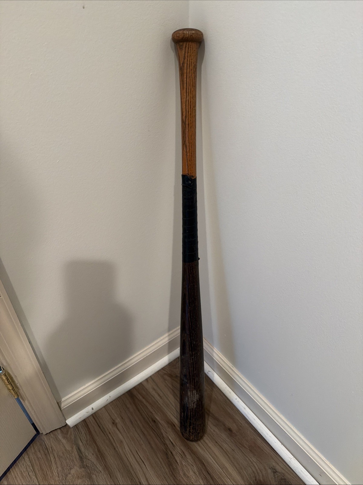 Vintage Louisville Slugger 125 Hillerich & Bradsby Powerized Bat 35” Vintage Louisville Slugger 125 Hillerich & Bradsby Powerized Bat 35”