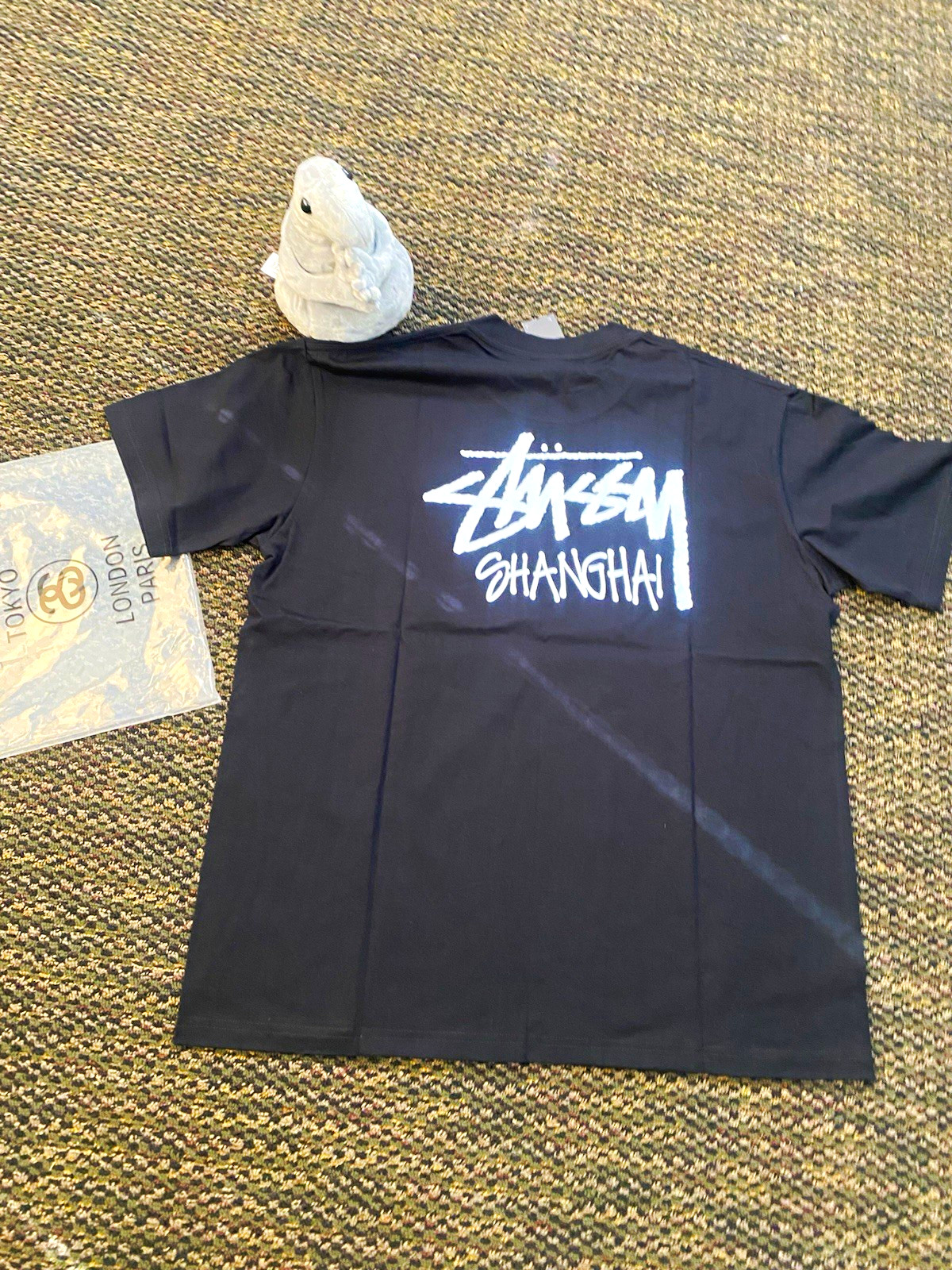 Stussy Men\'s Black Shanghai Graphic Logo Crew Neck Short Sleeve T-Shirt XL