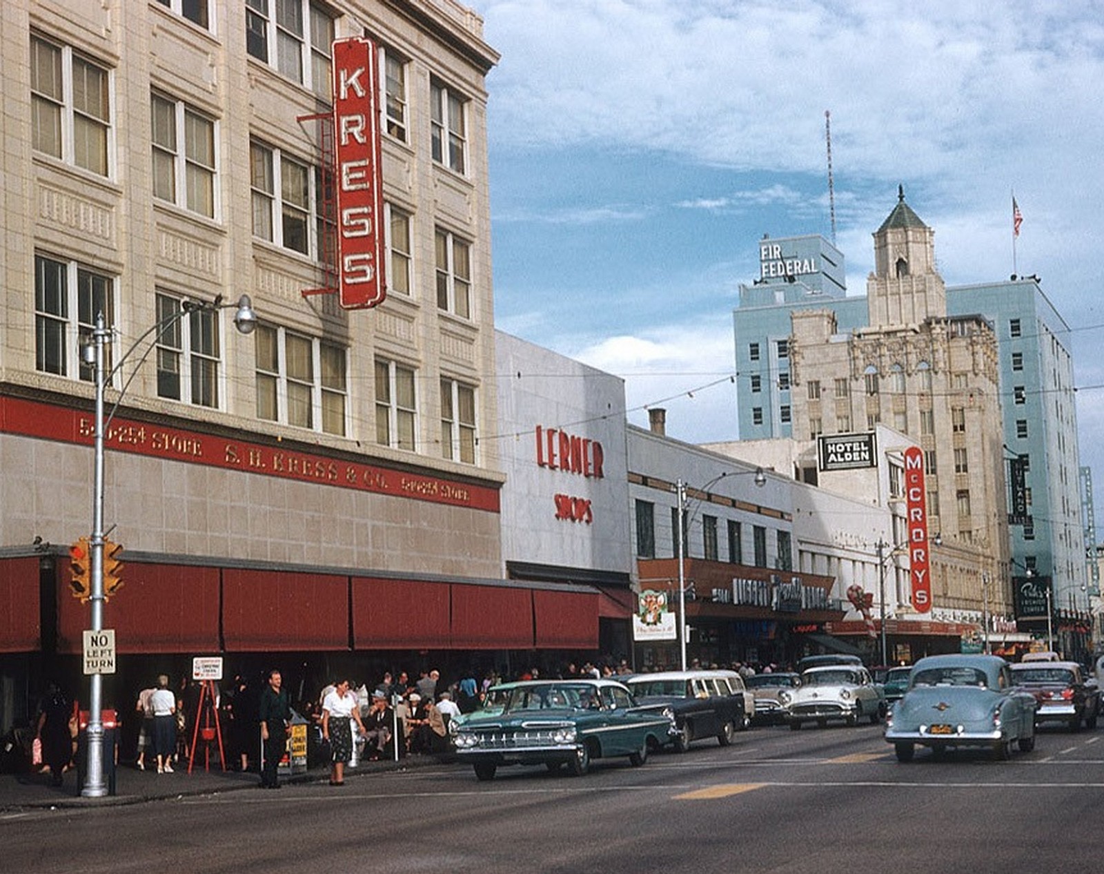 1959 ST PETERSBURG FL, Street Scene Photo KRESS STORE (208-U)
