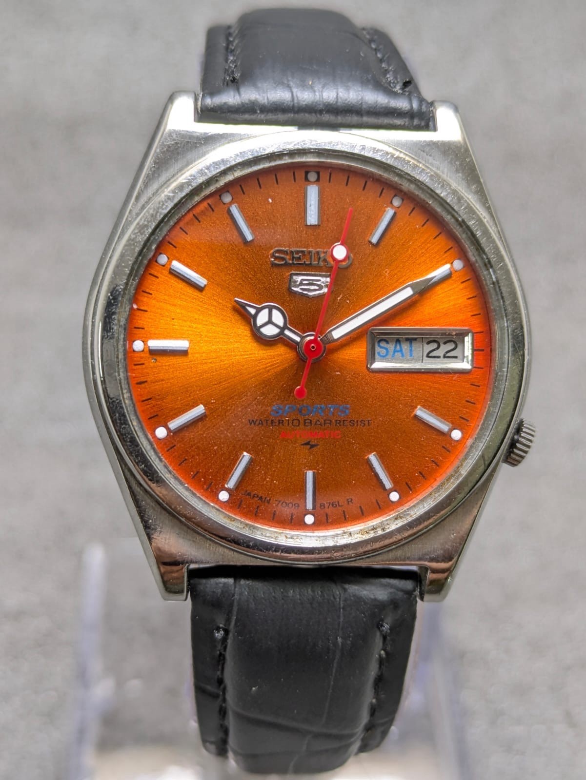 Vintage Seiko 5 Sports 7009 Automatic Orange Dial Red Seconds Hand 35mm Men\'s