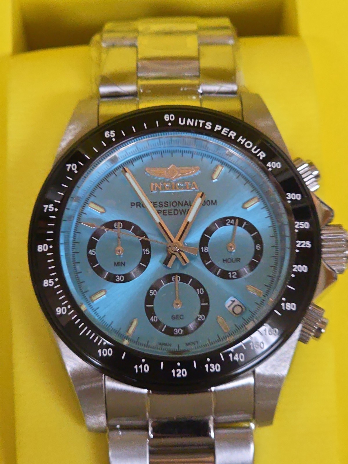 Invicta Speedway 39.5mm Mens Watch Brand New 15589