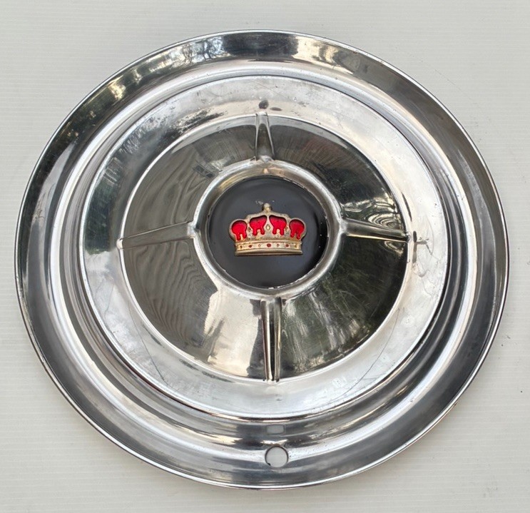 OEM 1954 Chrysler Imperial Hubcap (1) Used 15” Wheelcover Excellent Shape OEM 1954 Chrysler Imperial Hubcap (1) Used 15” Wheelcover Excellent Shape