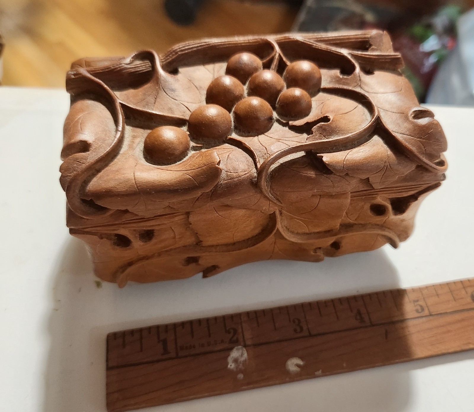 Vintage Hand Carved Wood Jewelry Box Grape MOTIF 5 Vintage Hand Carved Wood Jewelry Box Grape MOTIF 5