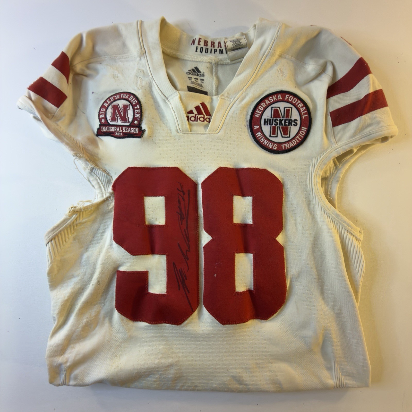 AUTHENTIC GAME WORN & SIGNED 2011 NEBRASKA CORNHUSKERS JOSH WILLIAMS #98 JERSEY 