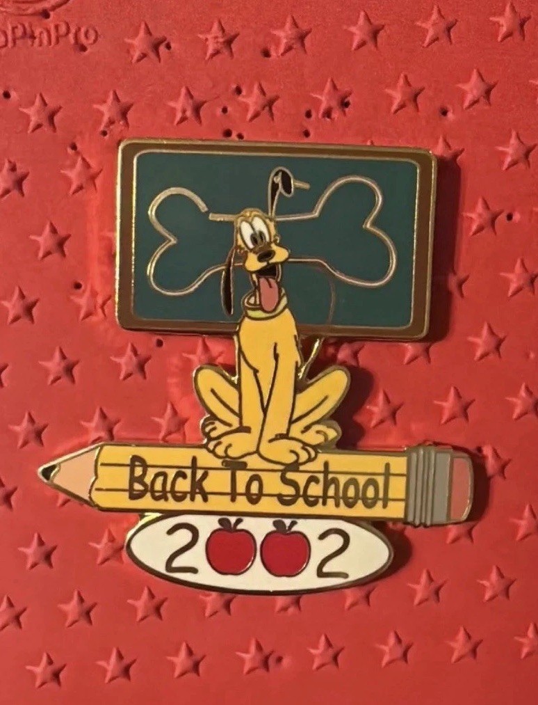 RARE Disney Auctions Pluto Back to School 2002 pin, LE 100